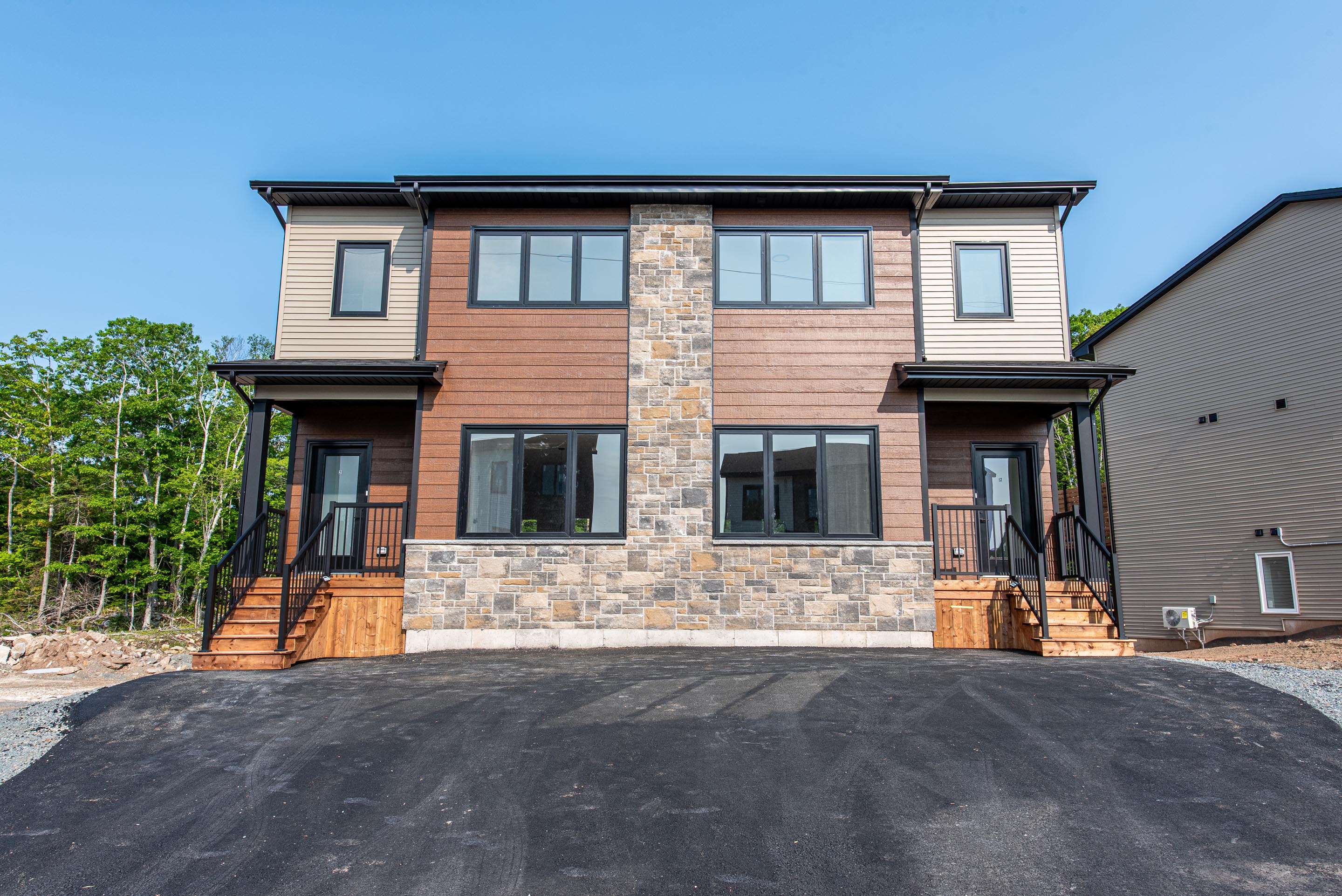 130, 148, 154 Colonial Crescent