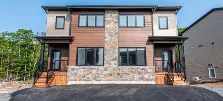 130, 148, 154 Colonial Crescent