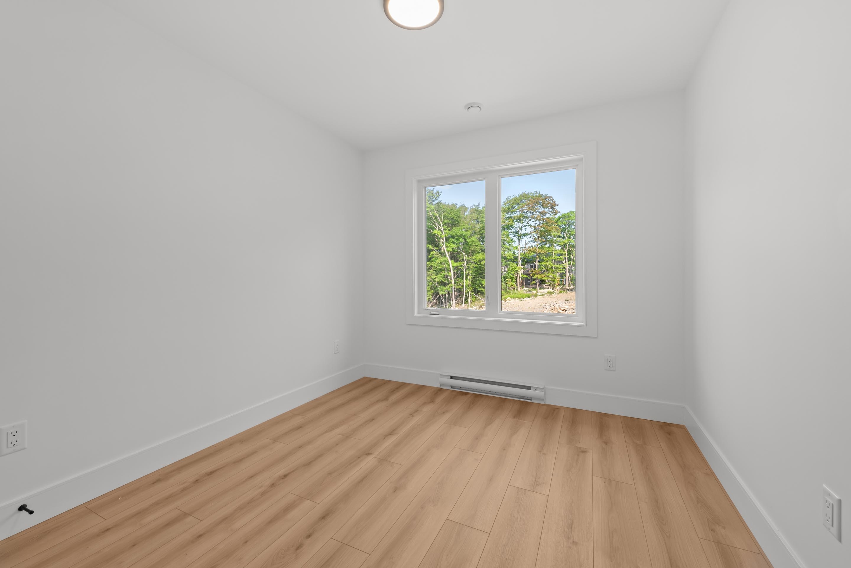 Colonial crescent 21