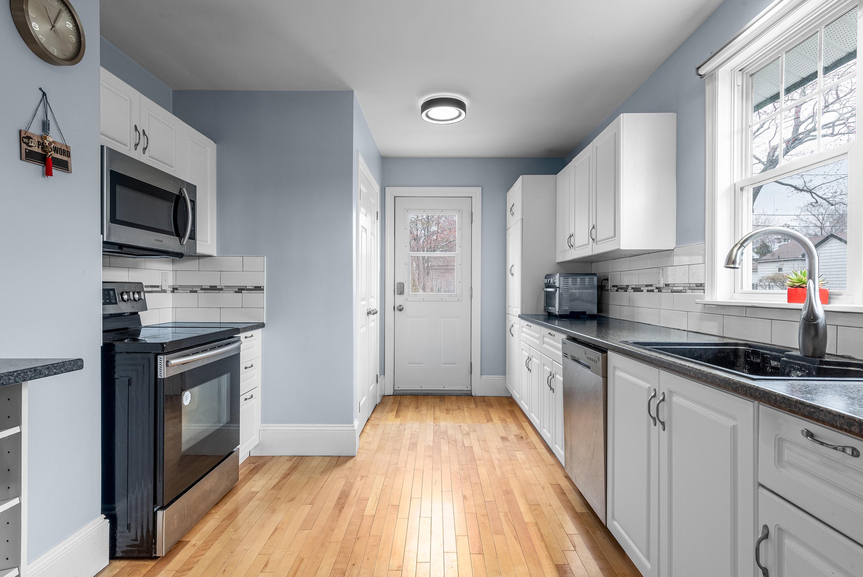 55 gaston rd 11