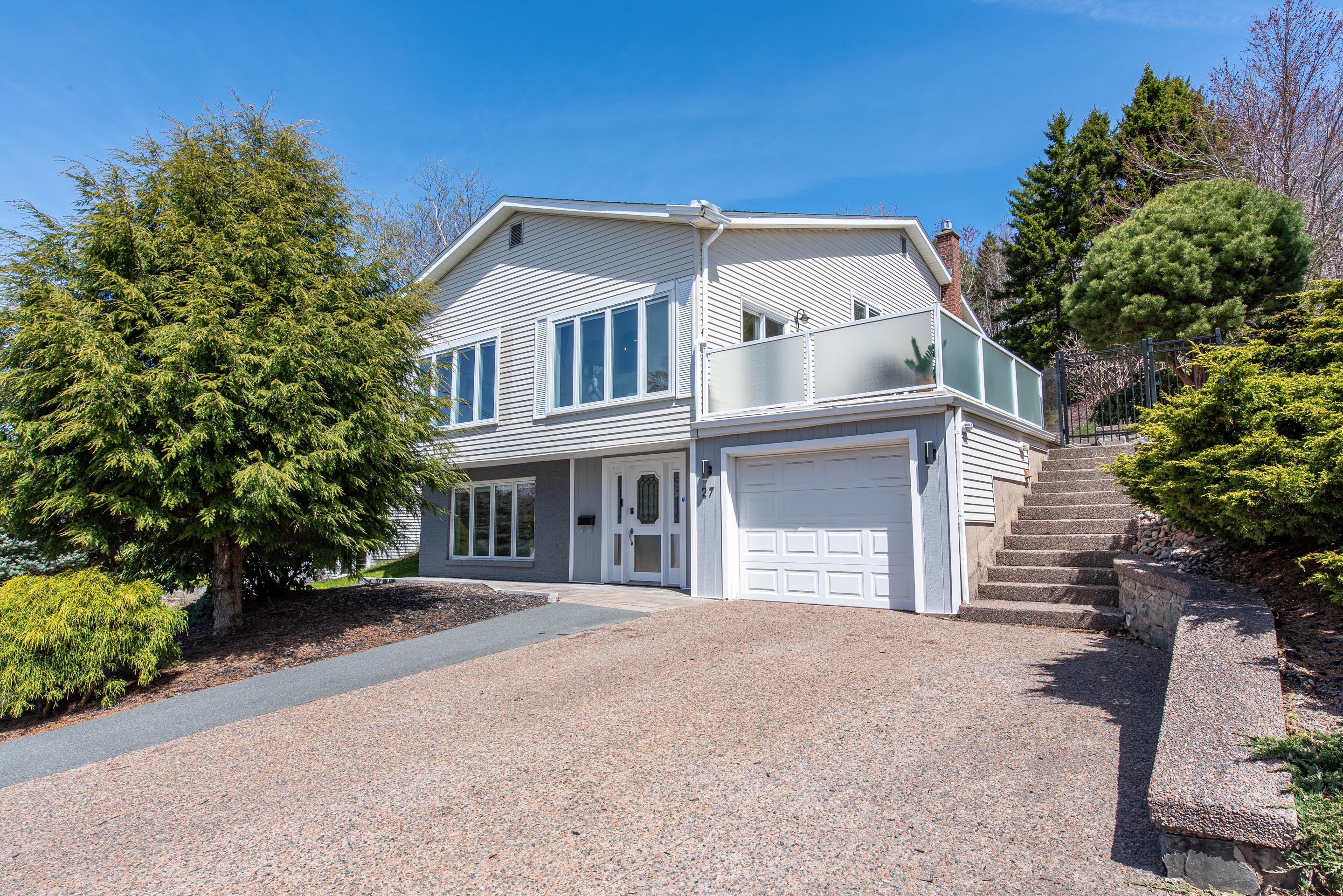 27 Montebello Drive