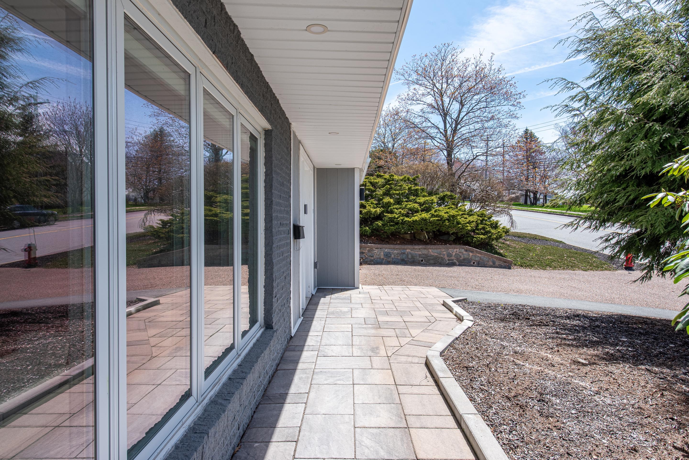 27 montebello dr 03
