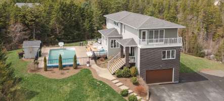 87 Lake Mist Drive