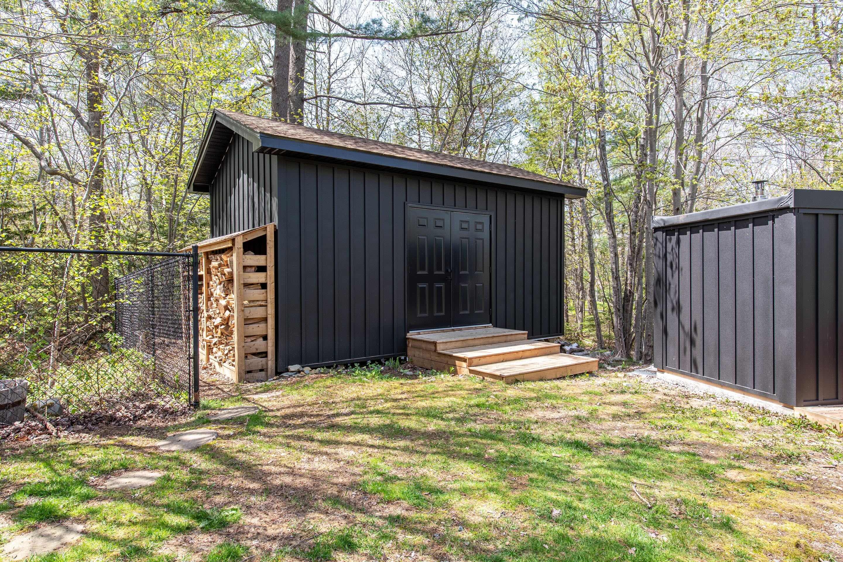 32 winley dr 53
