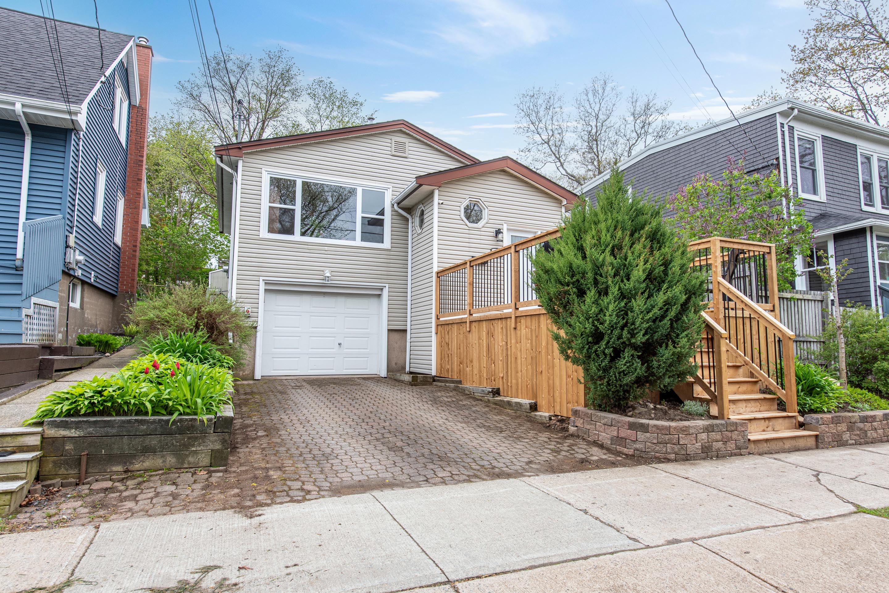3360 agricola st 01