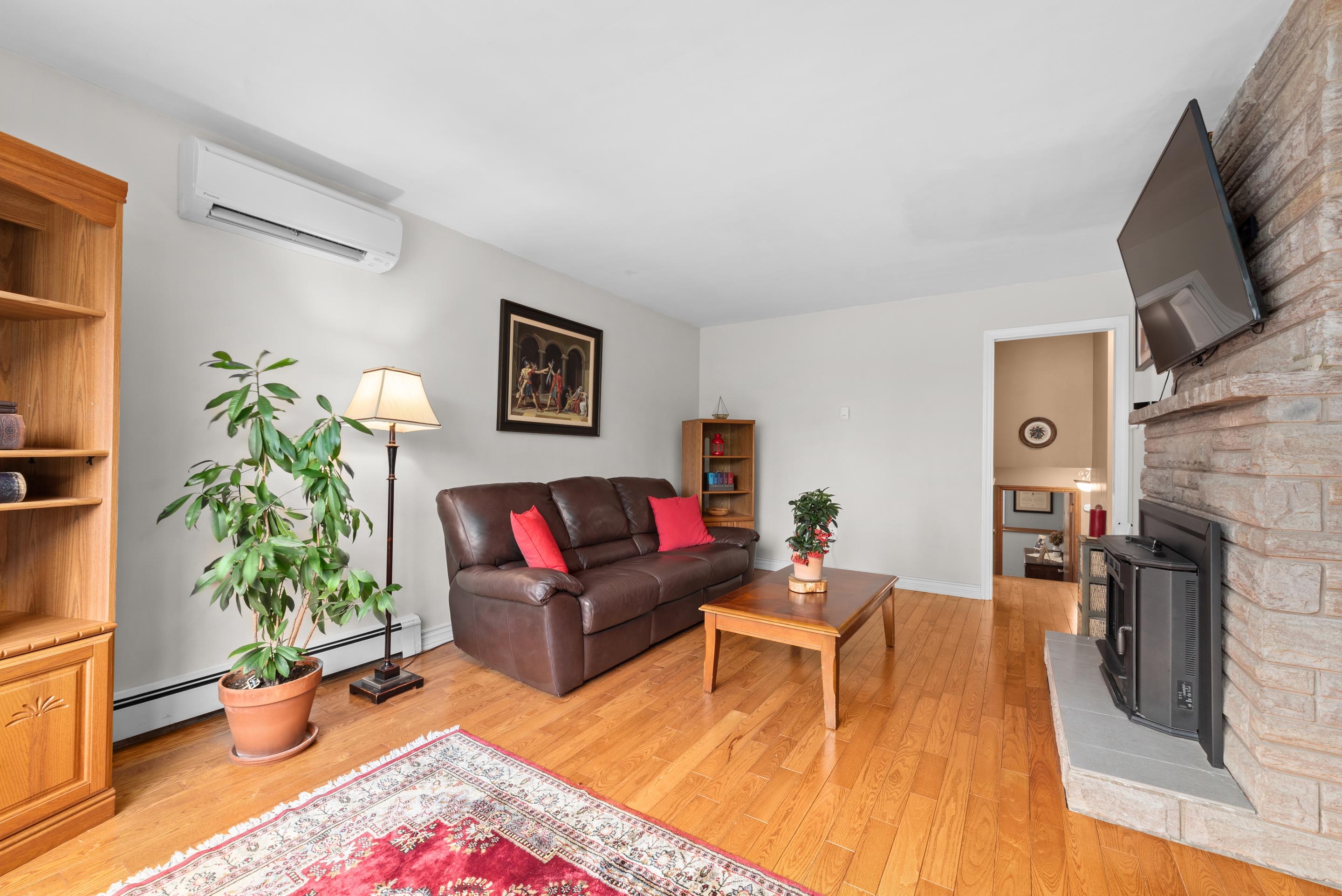 3360 agricola st 08