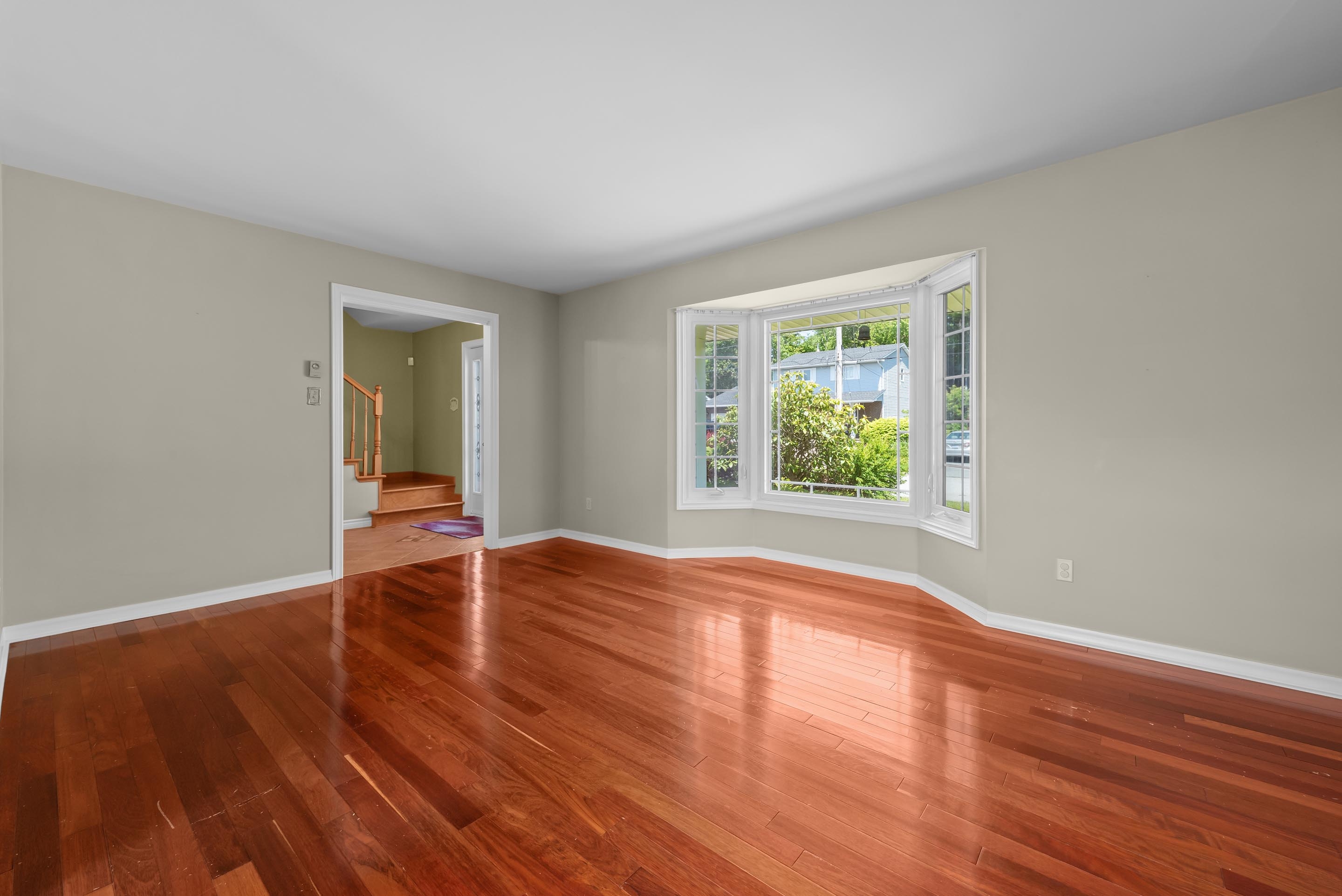 33 p thomas dr 05