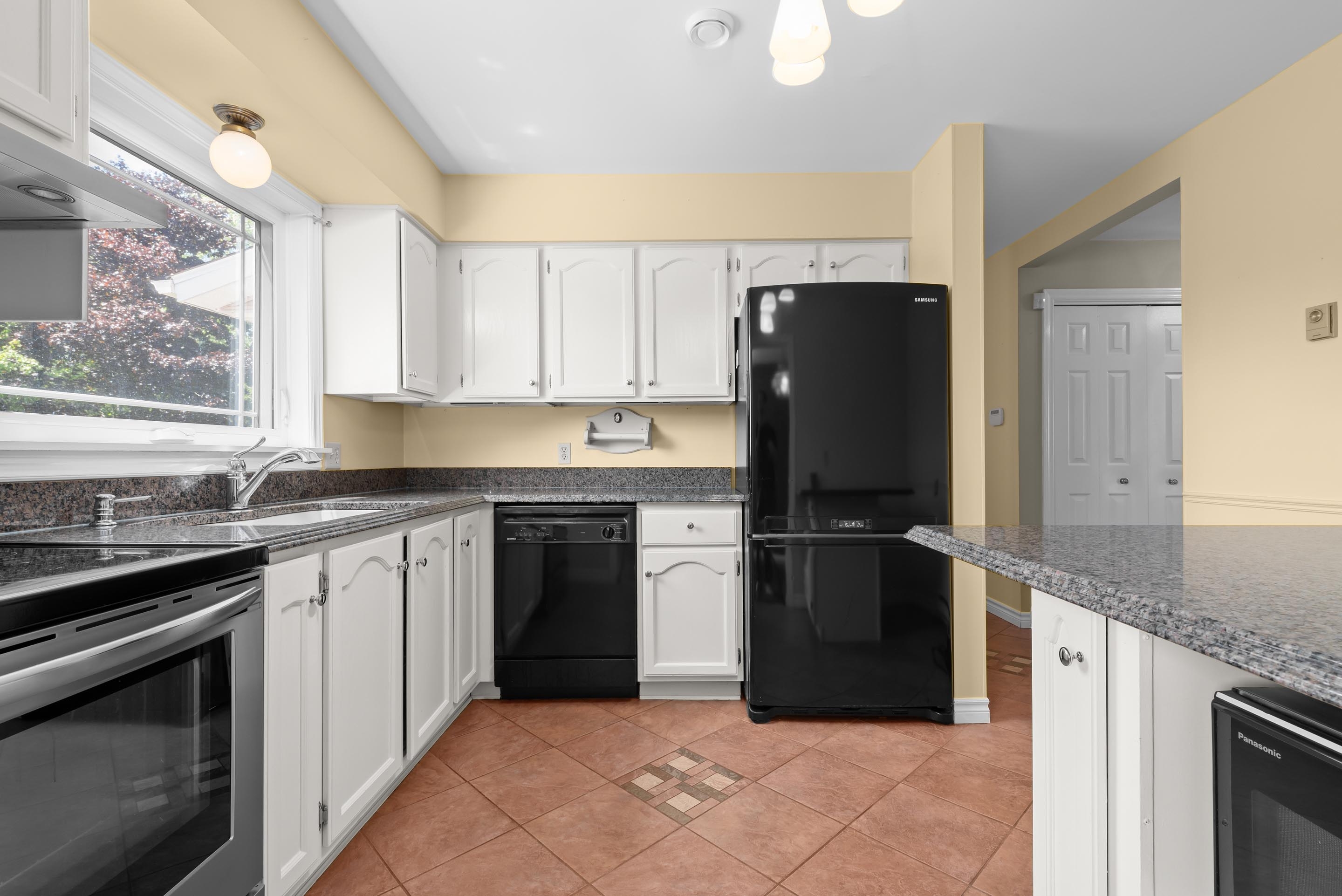 33 p thomas dr 08