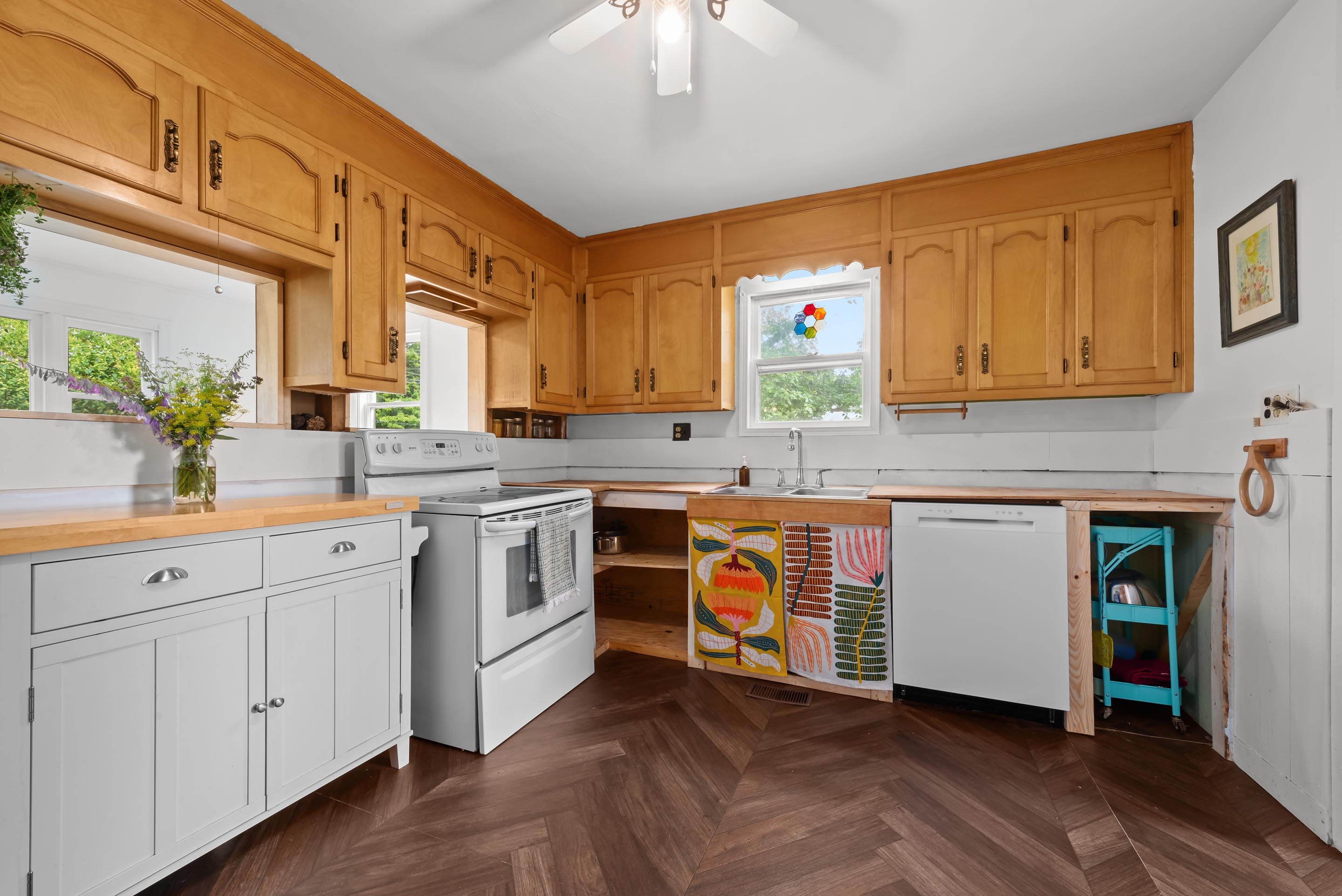 902 newtonville rd 17