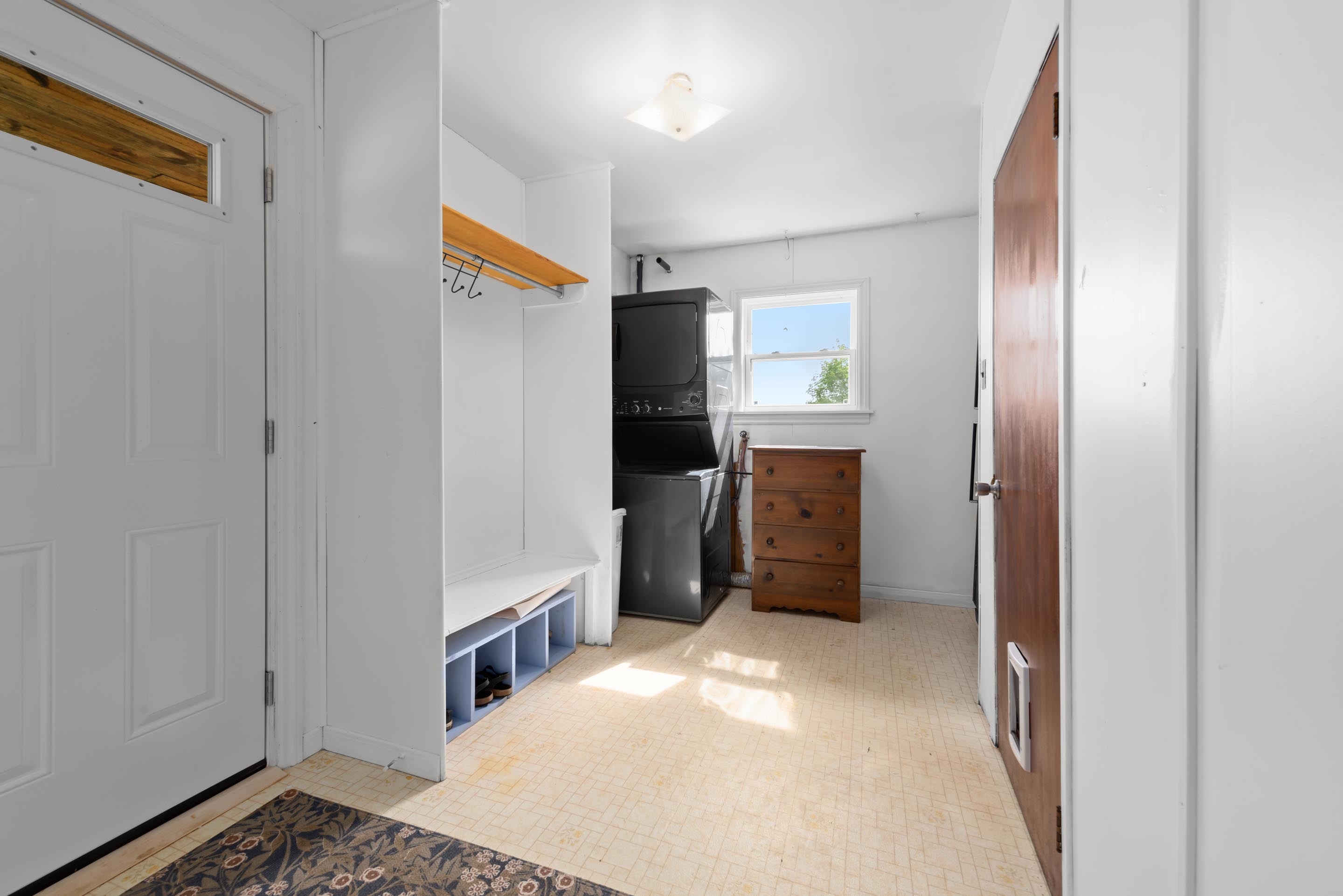 902 newtonville rd 18