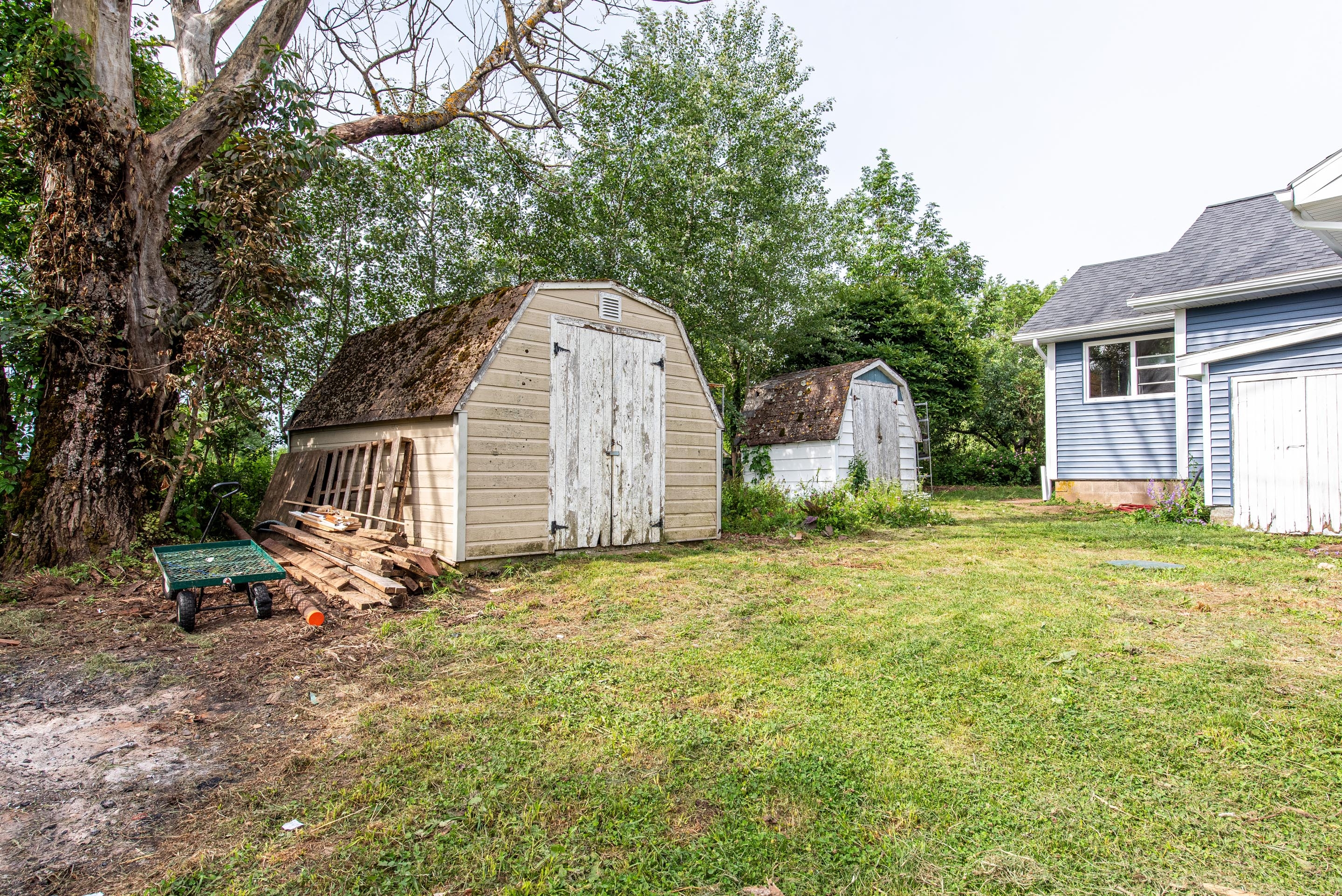 902 newtonville rd 40