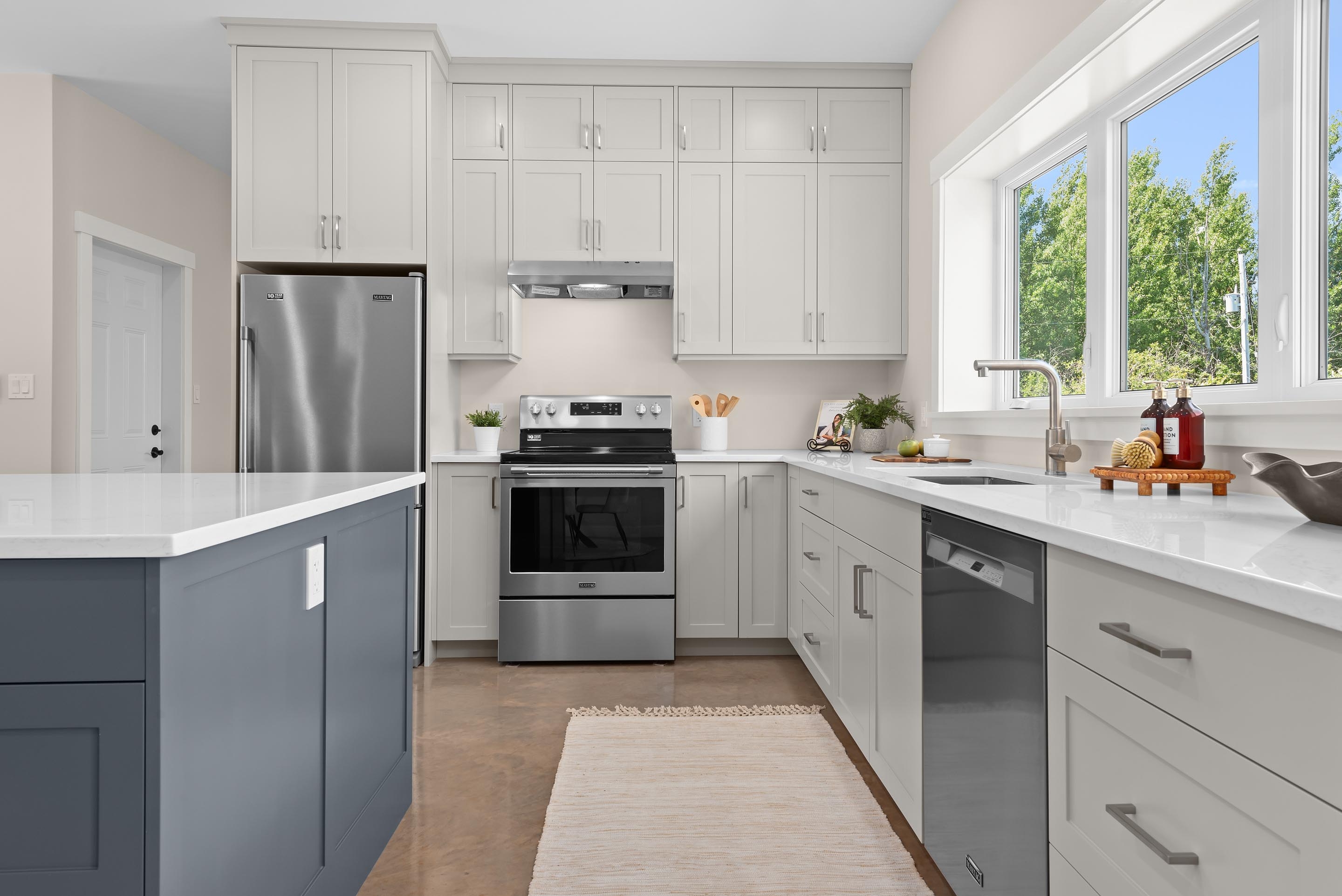 6 clearview lane 12