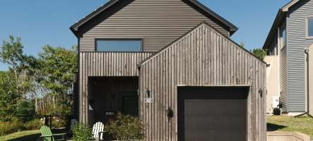 42 Hadley Crescent