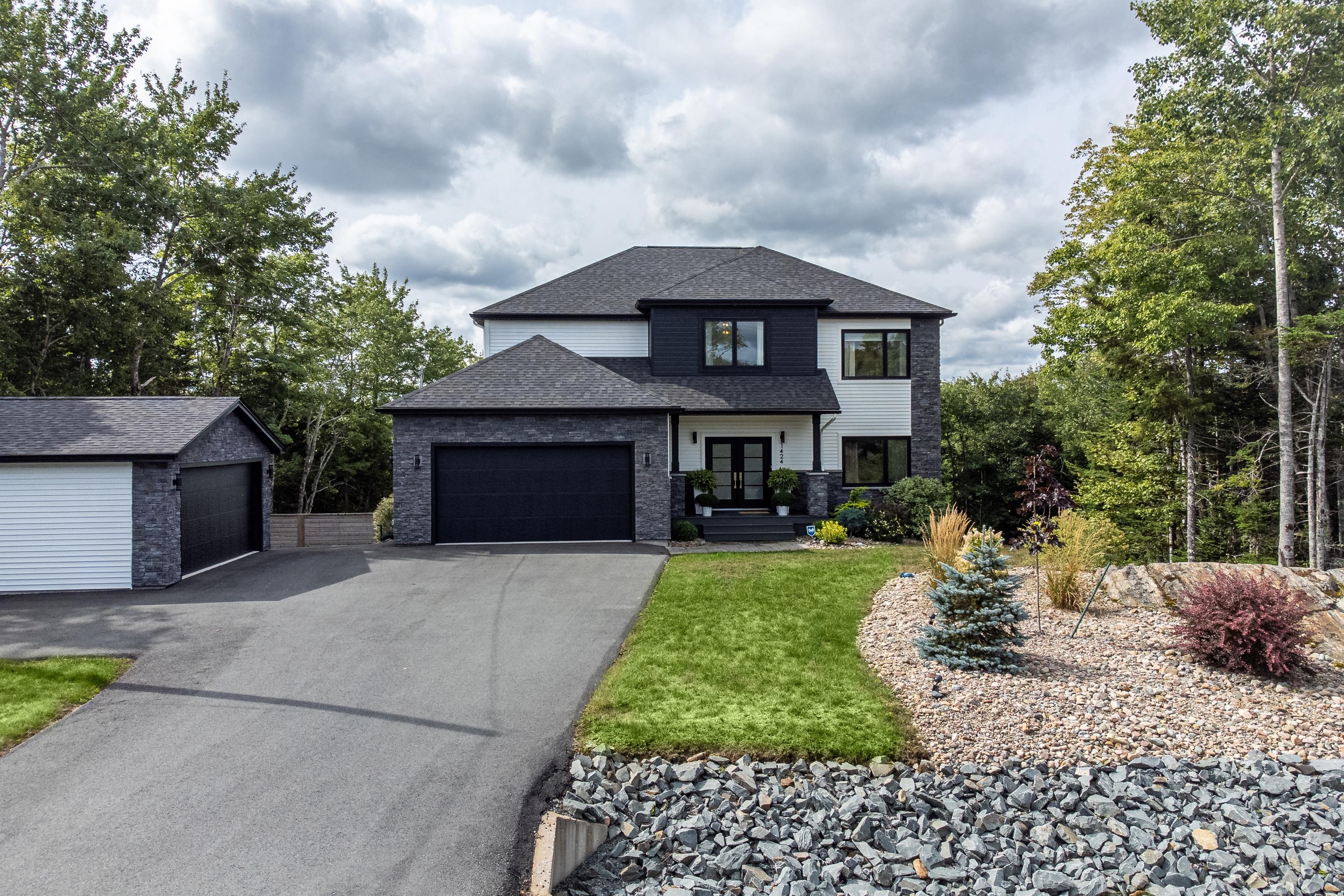 1424 mccabe lake 04