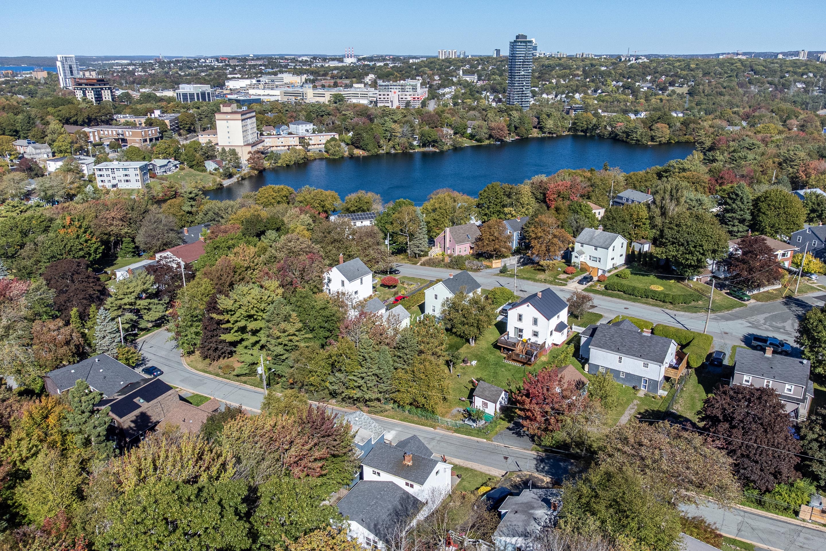 24 lynn rd 06