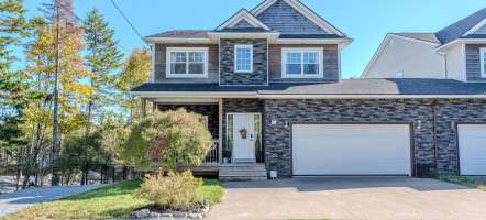 212 Voyageur Way