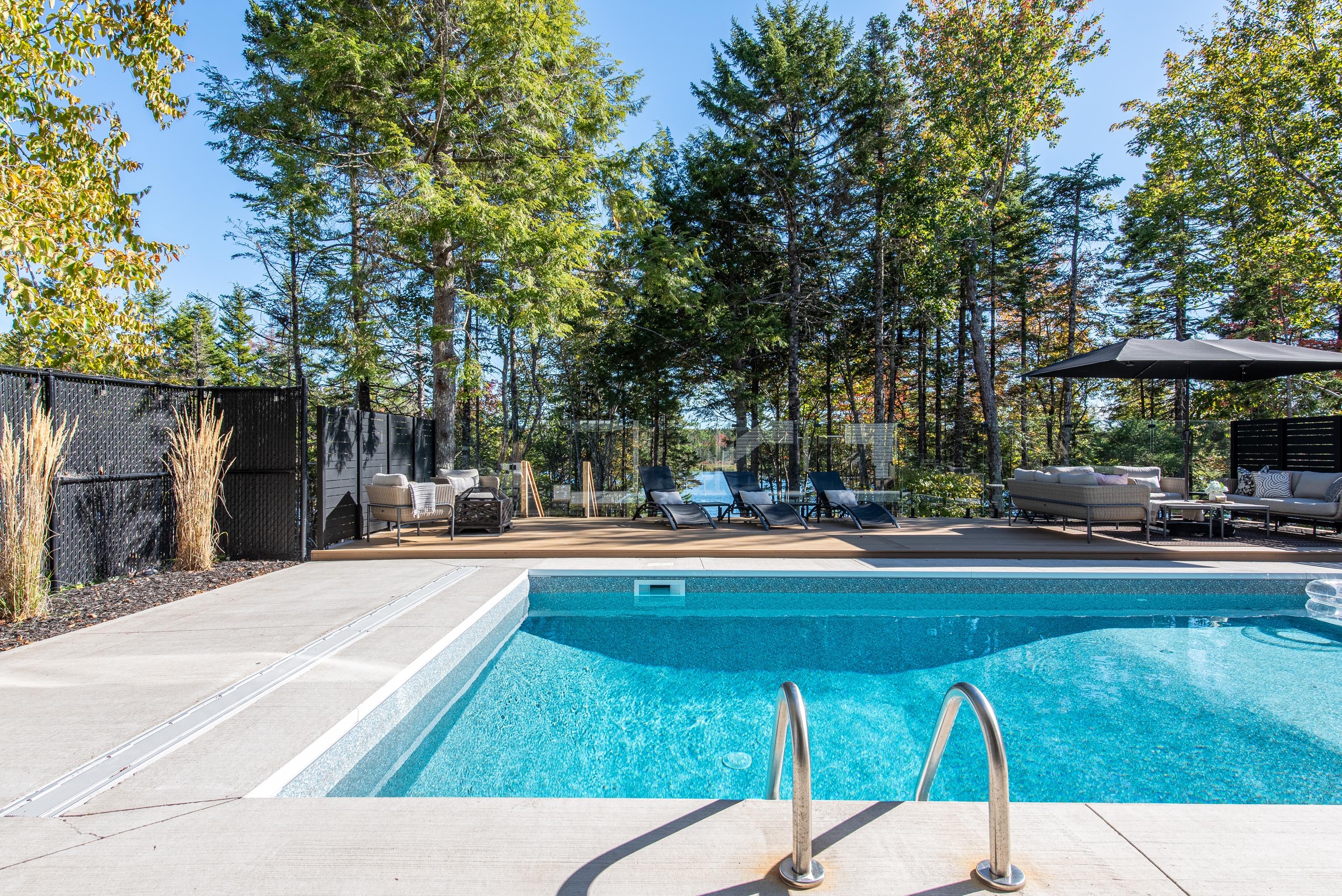 212 voyageur way 43