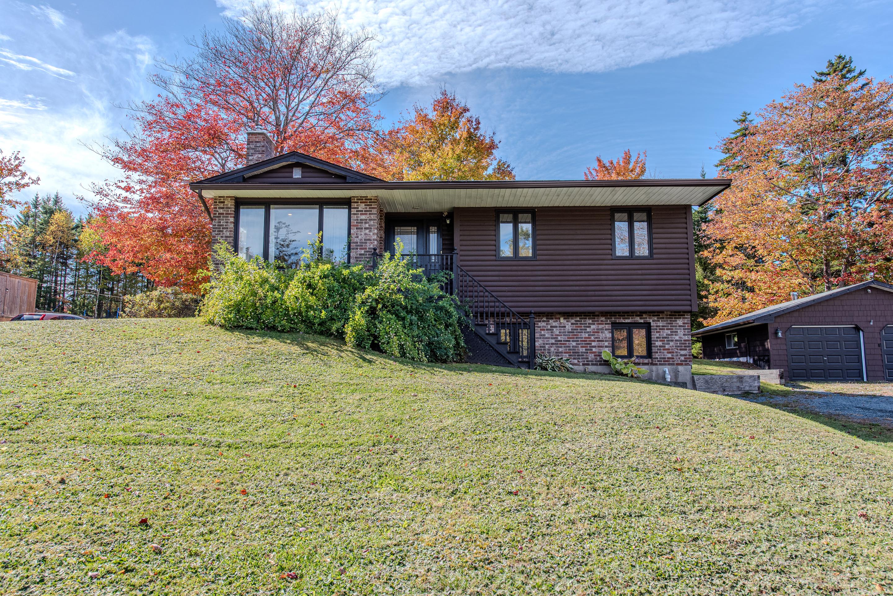 786 Myra Road