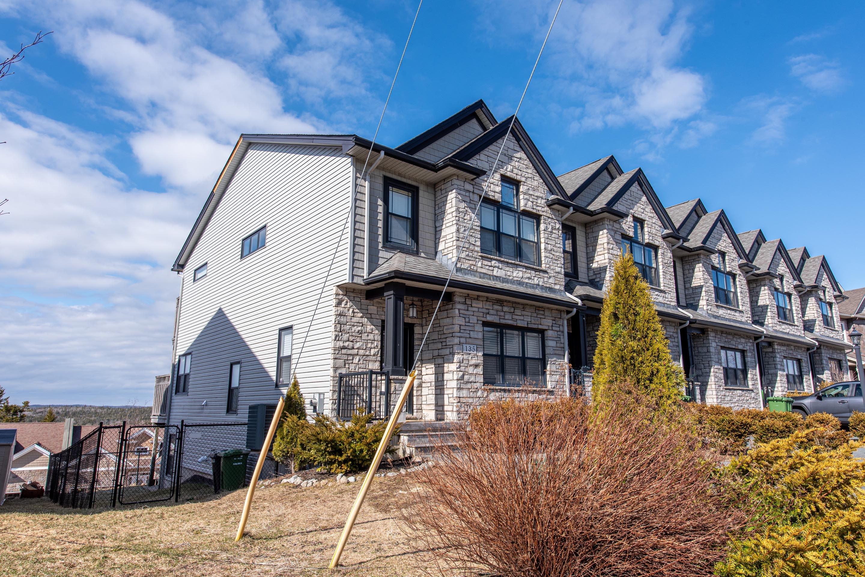 135 maple grove ave 03-2