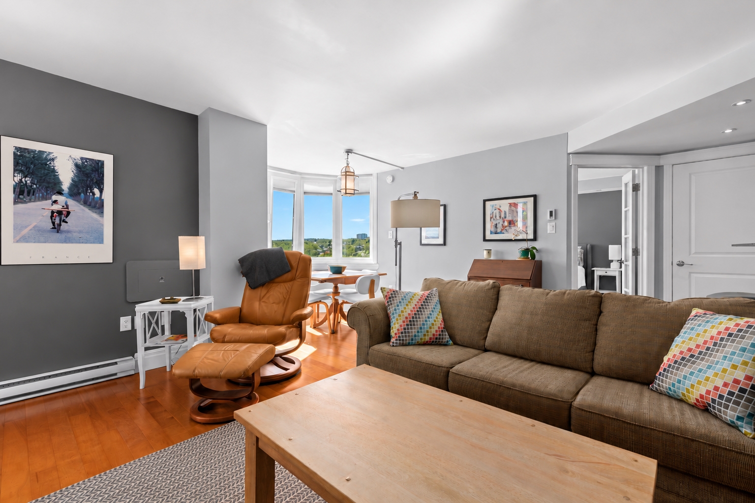 Bright modern living room with bay window