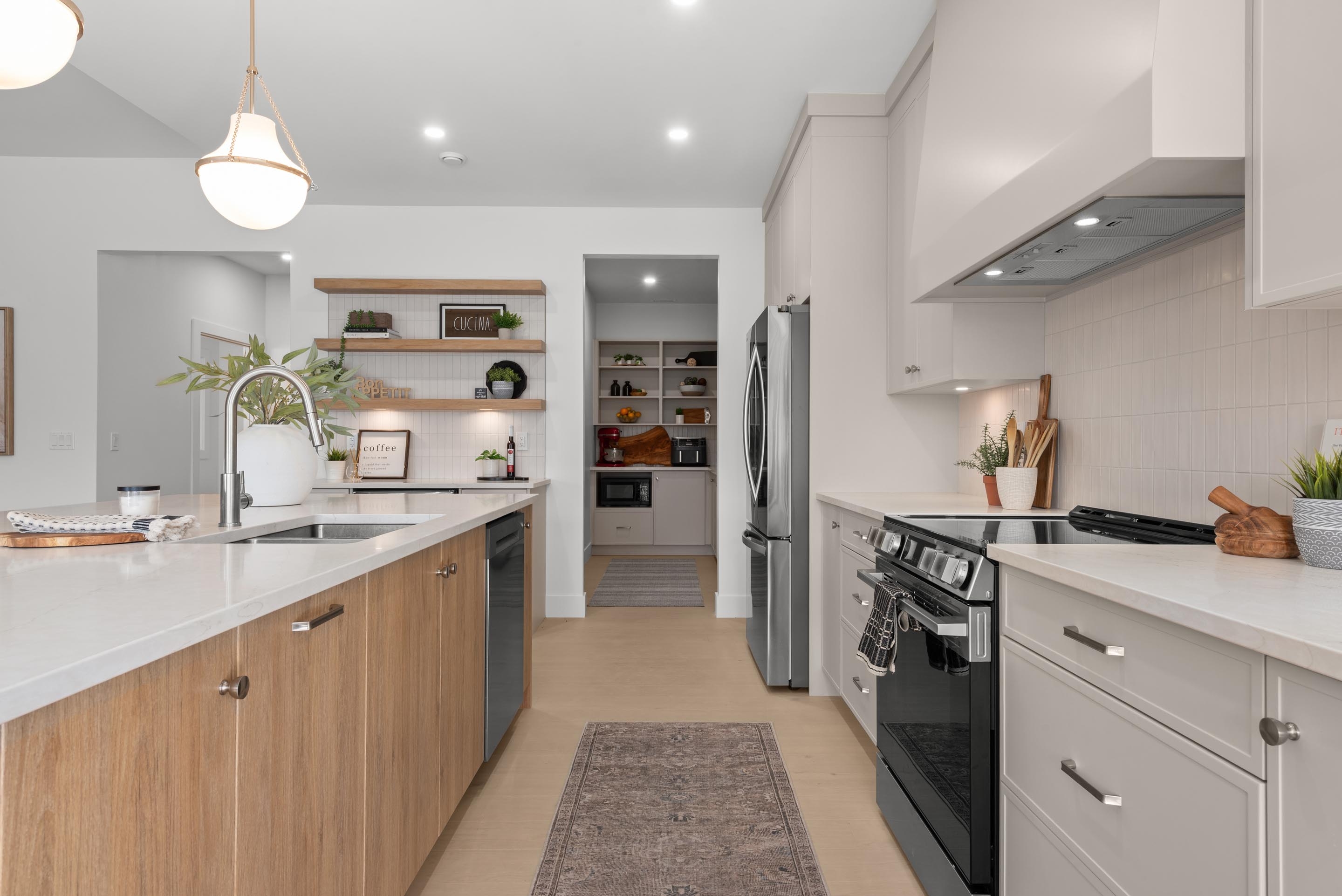 741 celebration dr 18