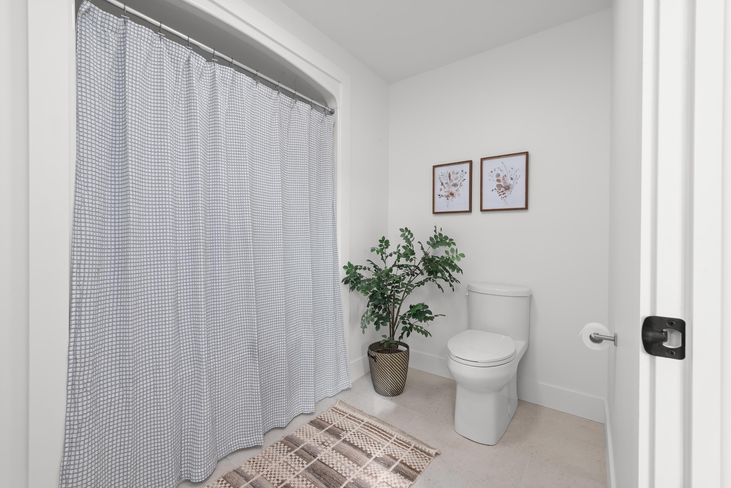 741 celebration dr 38