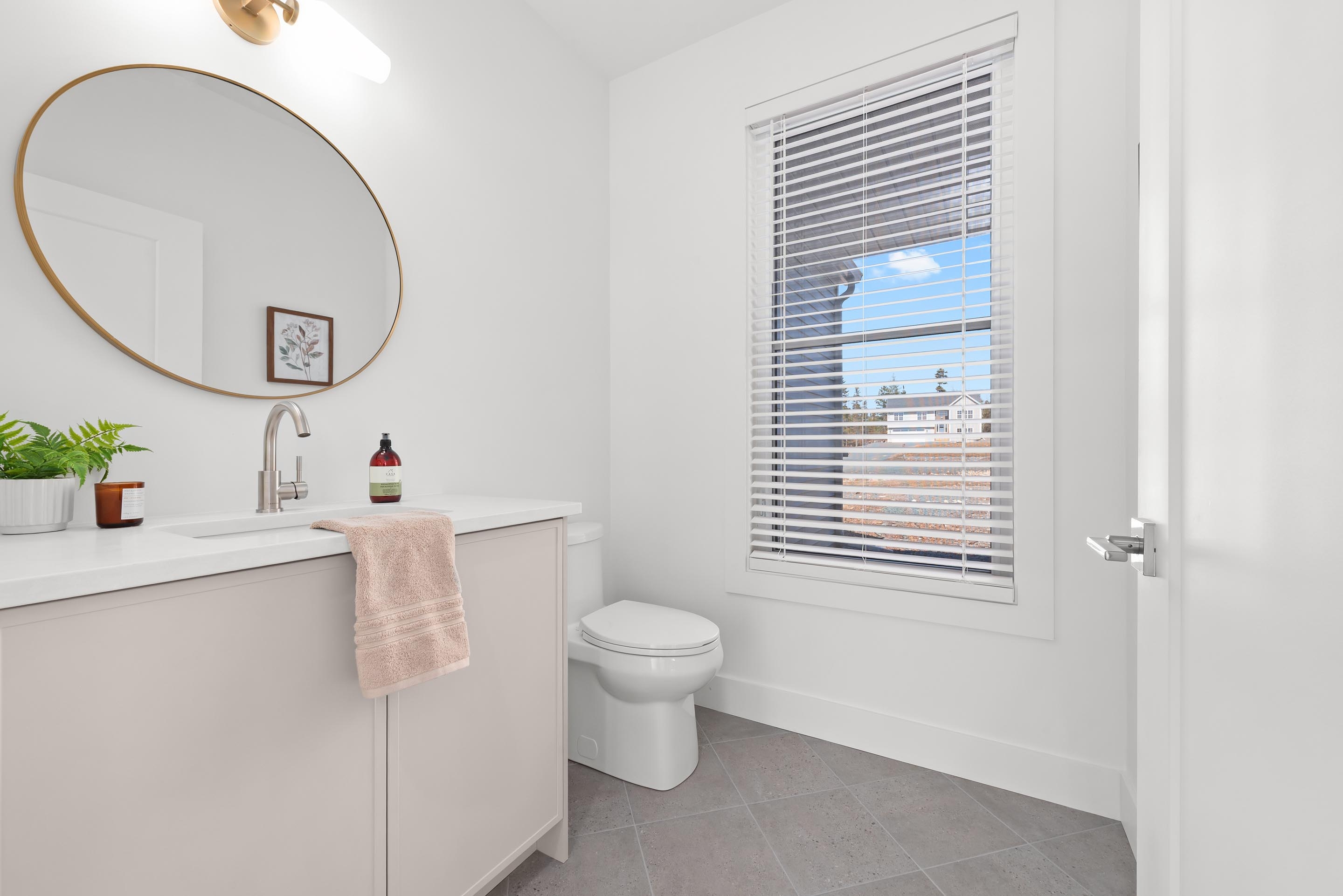 691 celebration dr 33