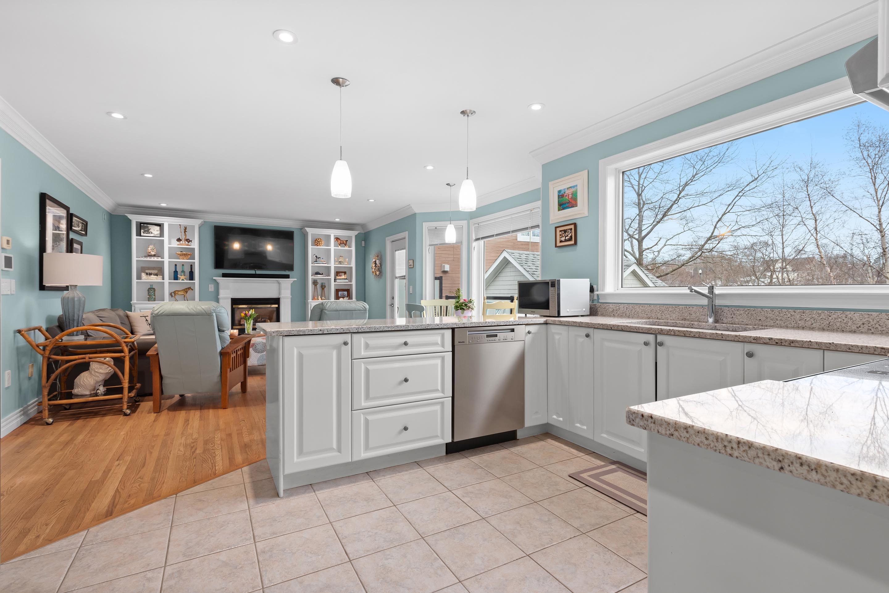 5706 southwood dr 11