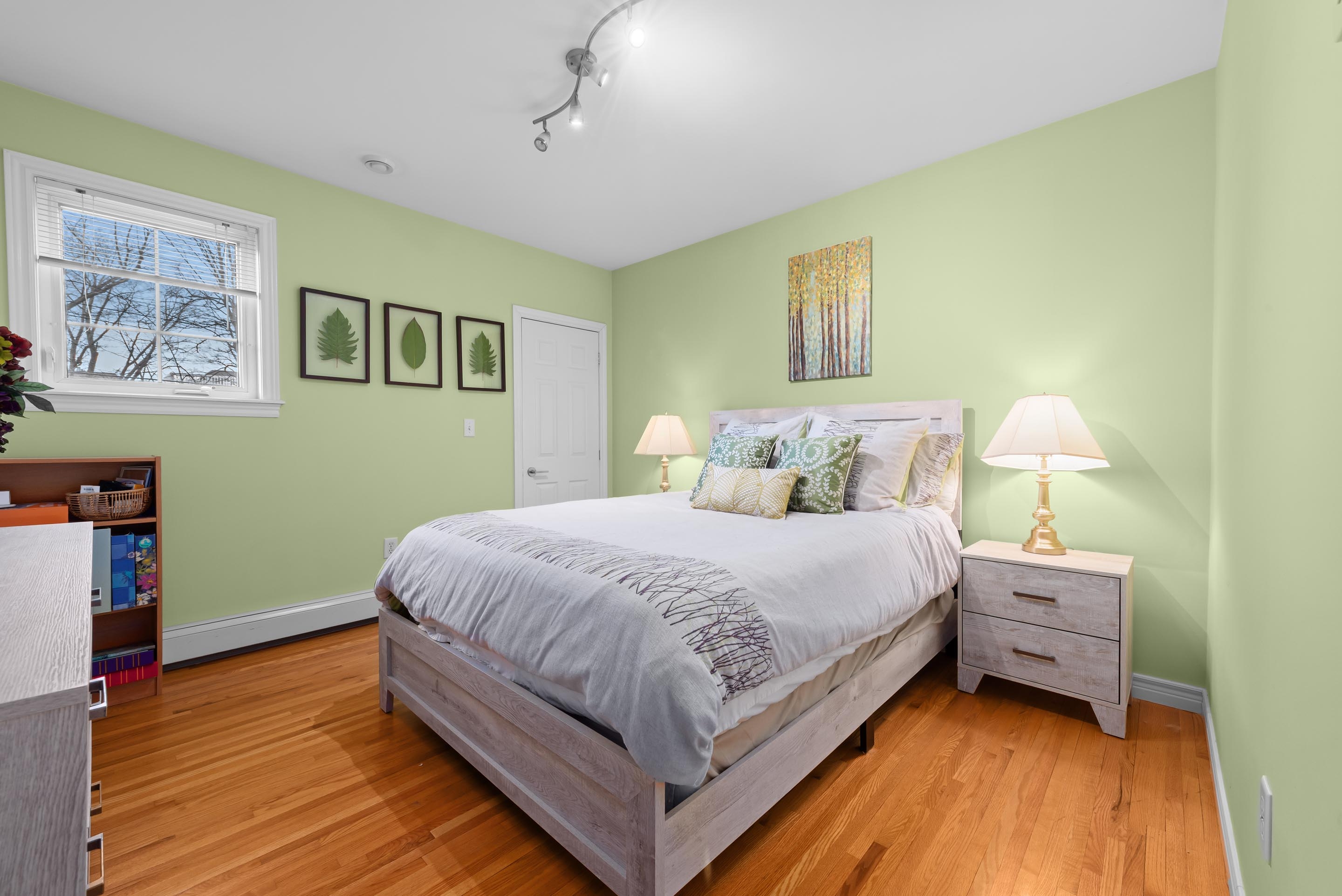 5706 southwood dr 22