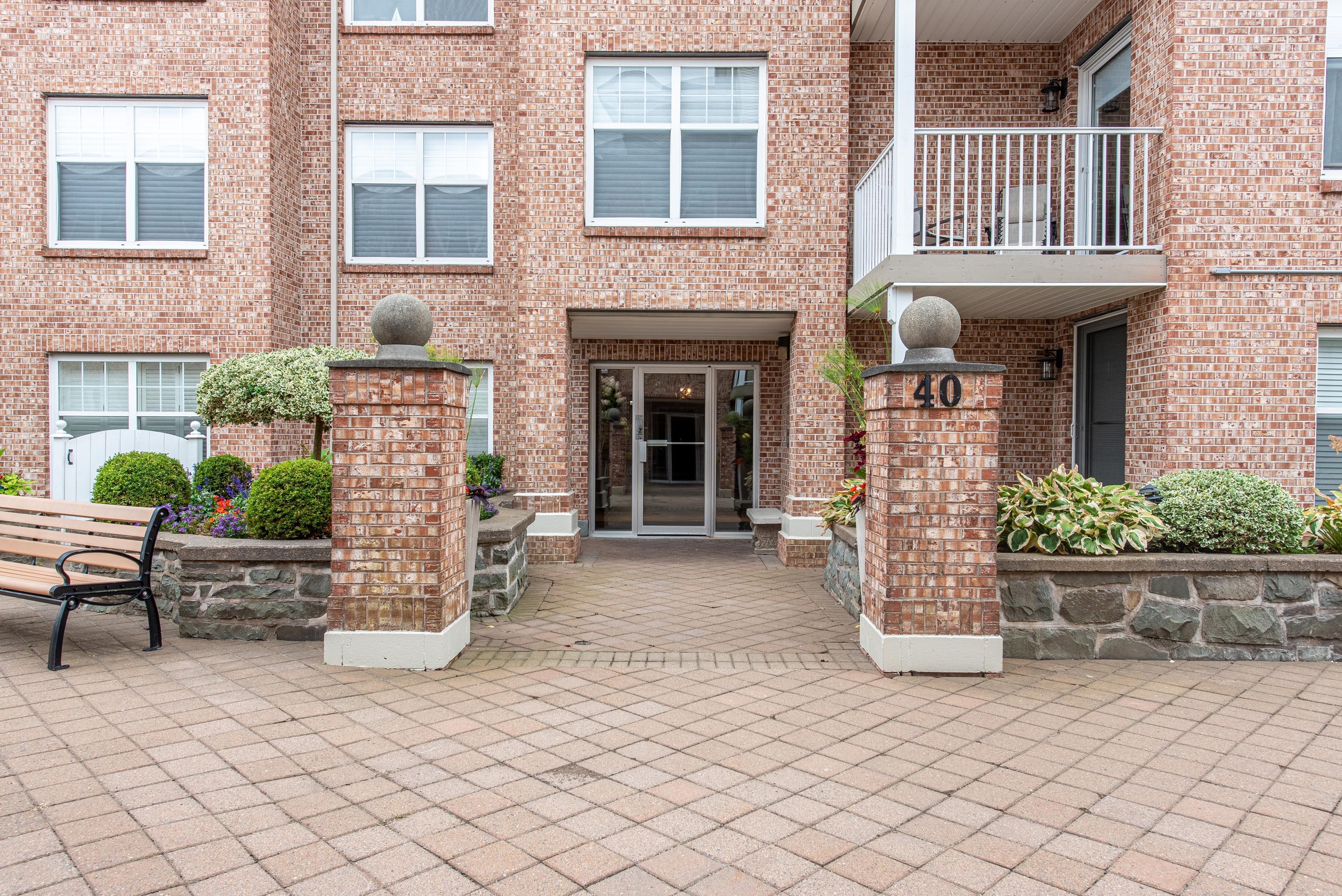 40 waterfront dr 304 05