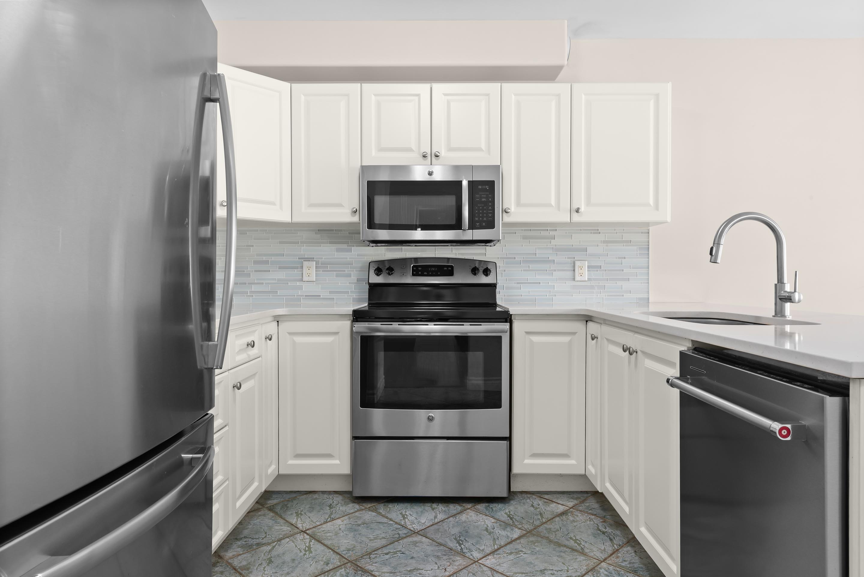 40 waterfront dr 304 12