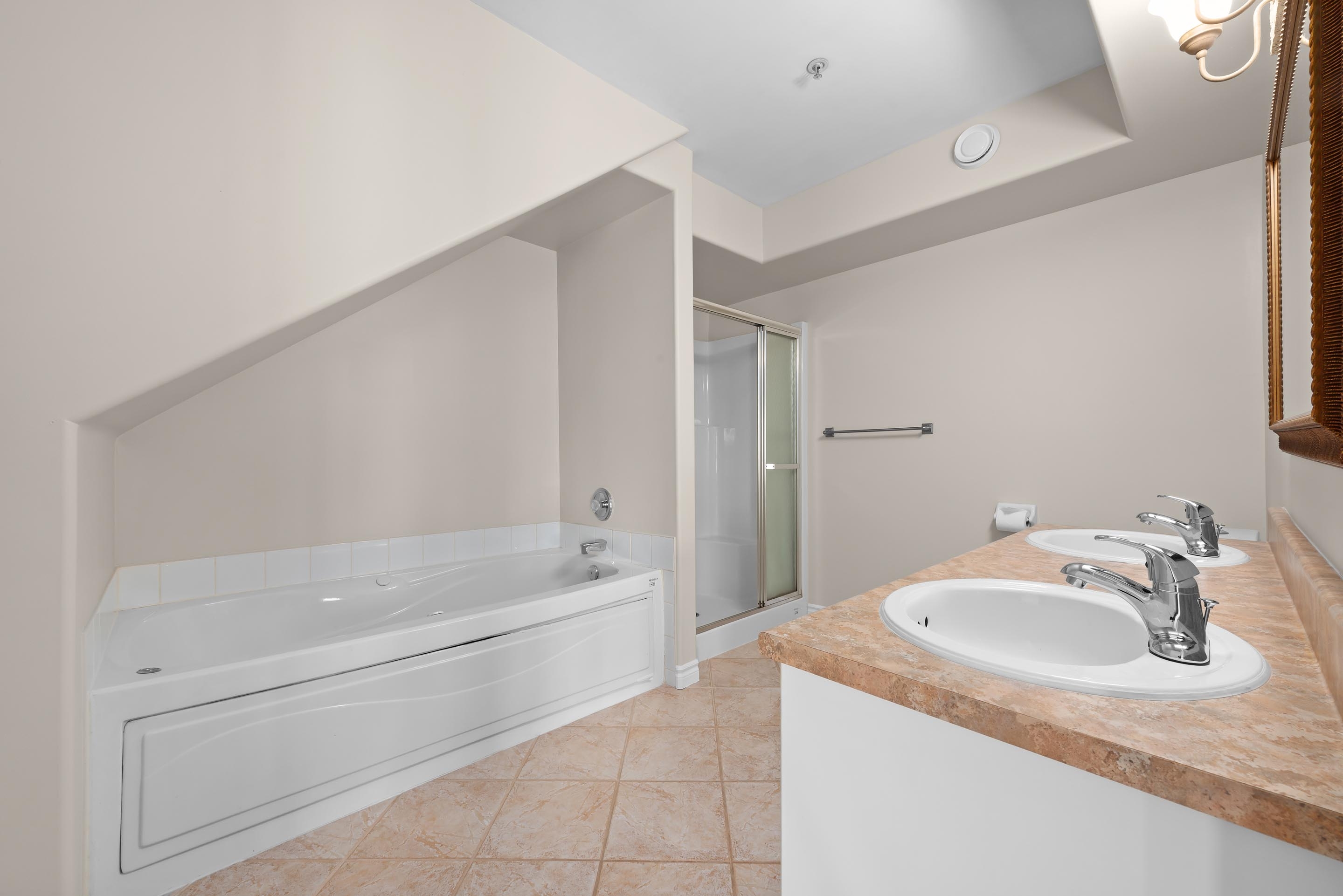 40 waterfront dr 304 18