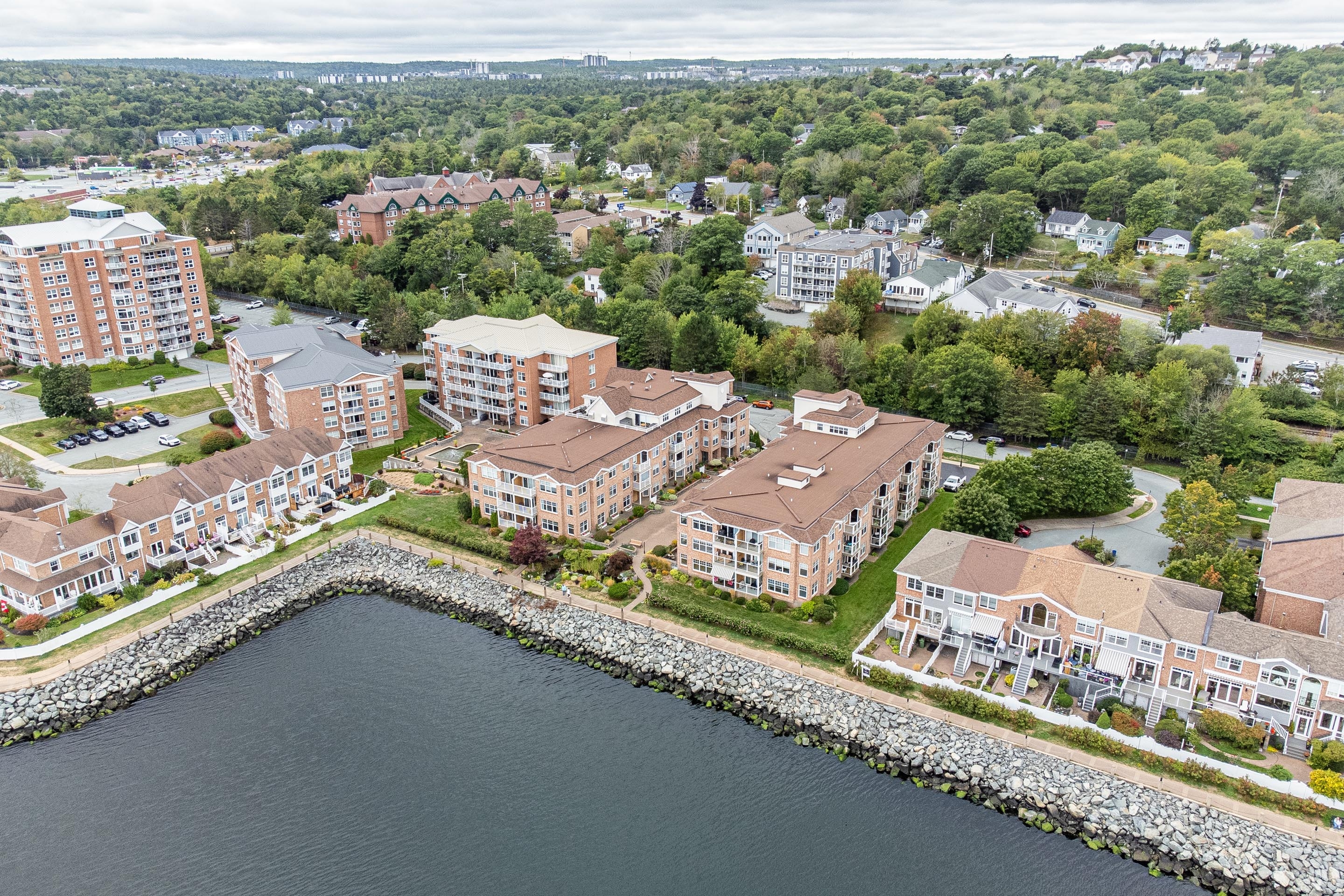 40 waterfront dr 304 29