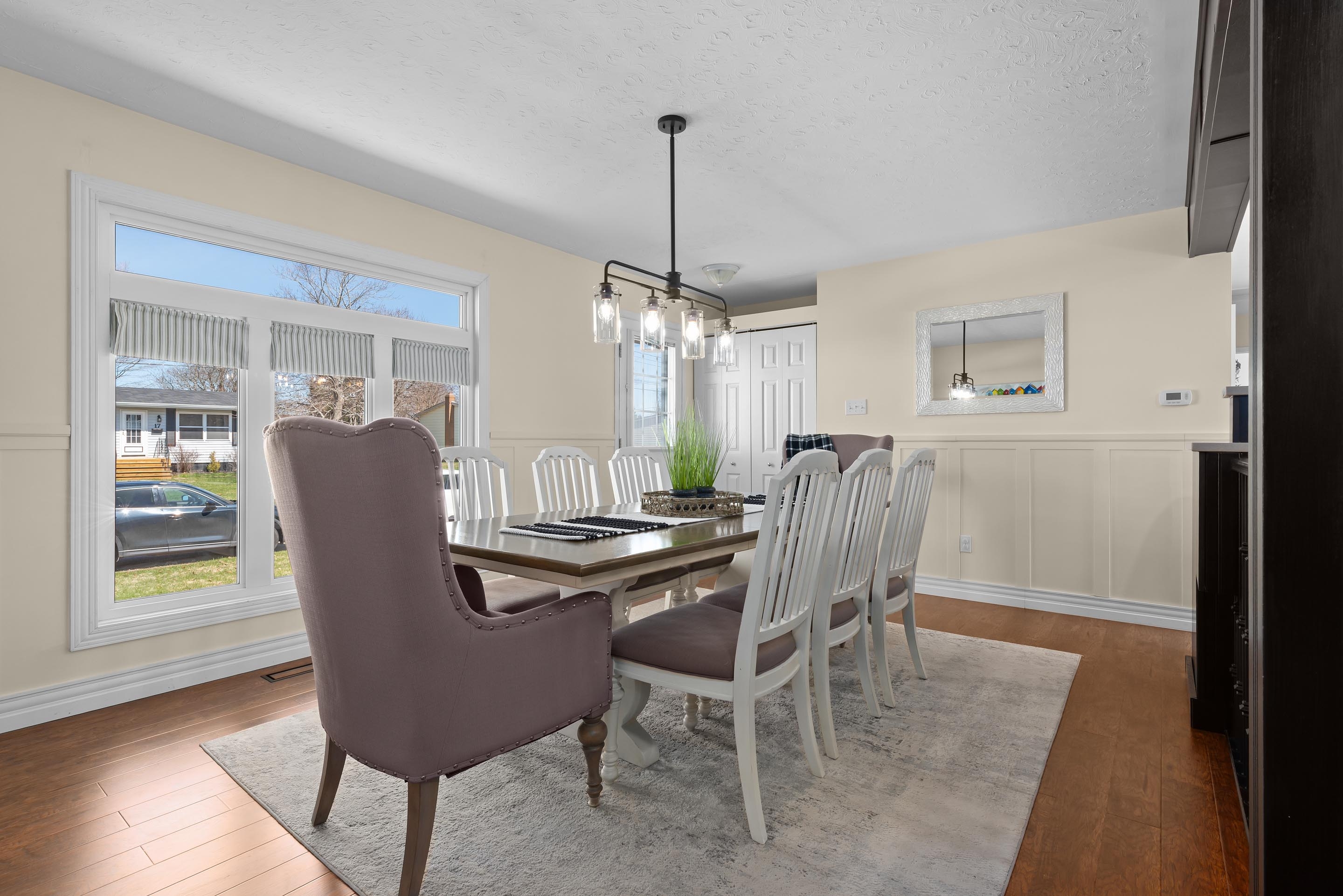 16 robertson cres 08