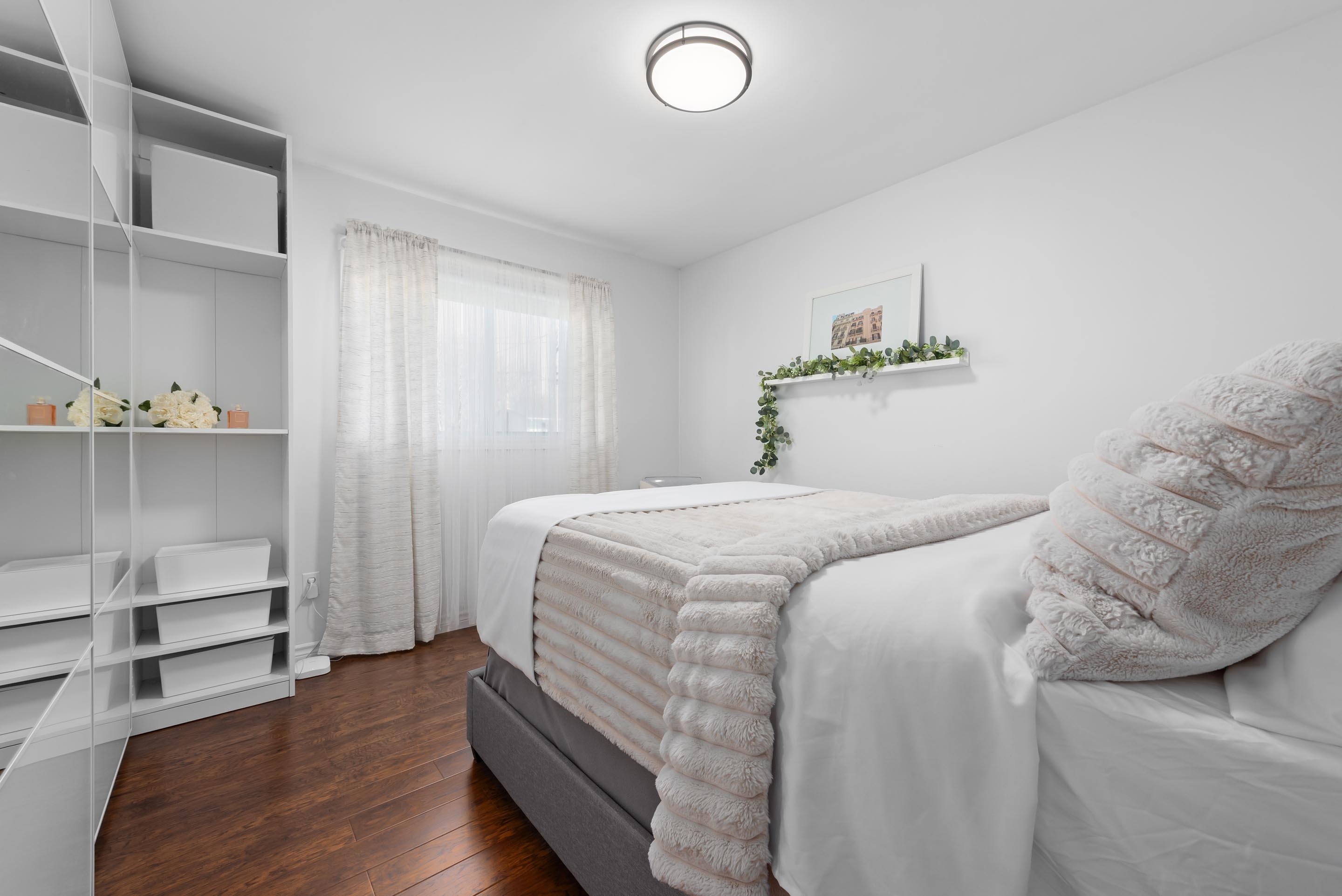 16 robertson cres 18