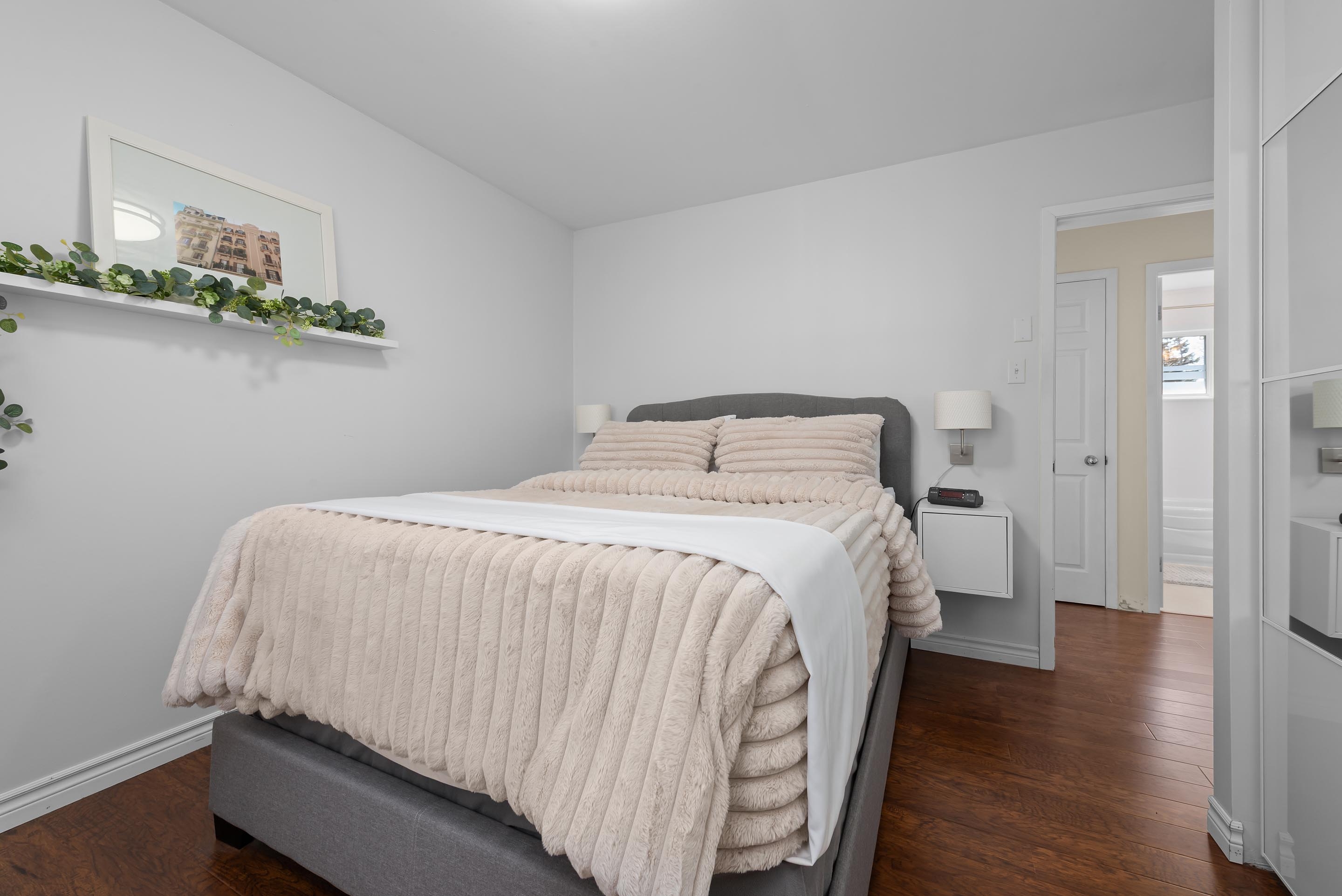 16 robertson cres 19