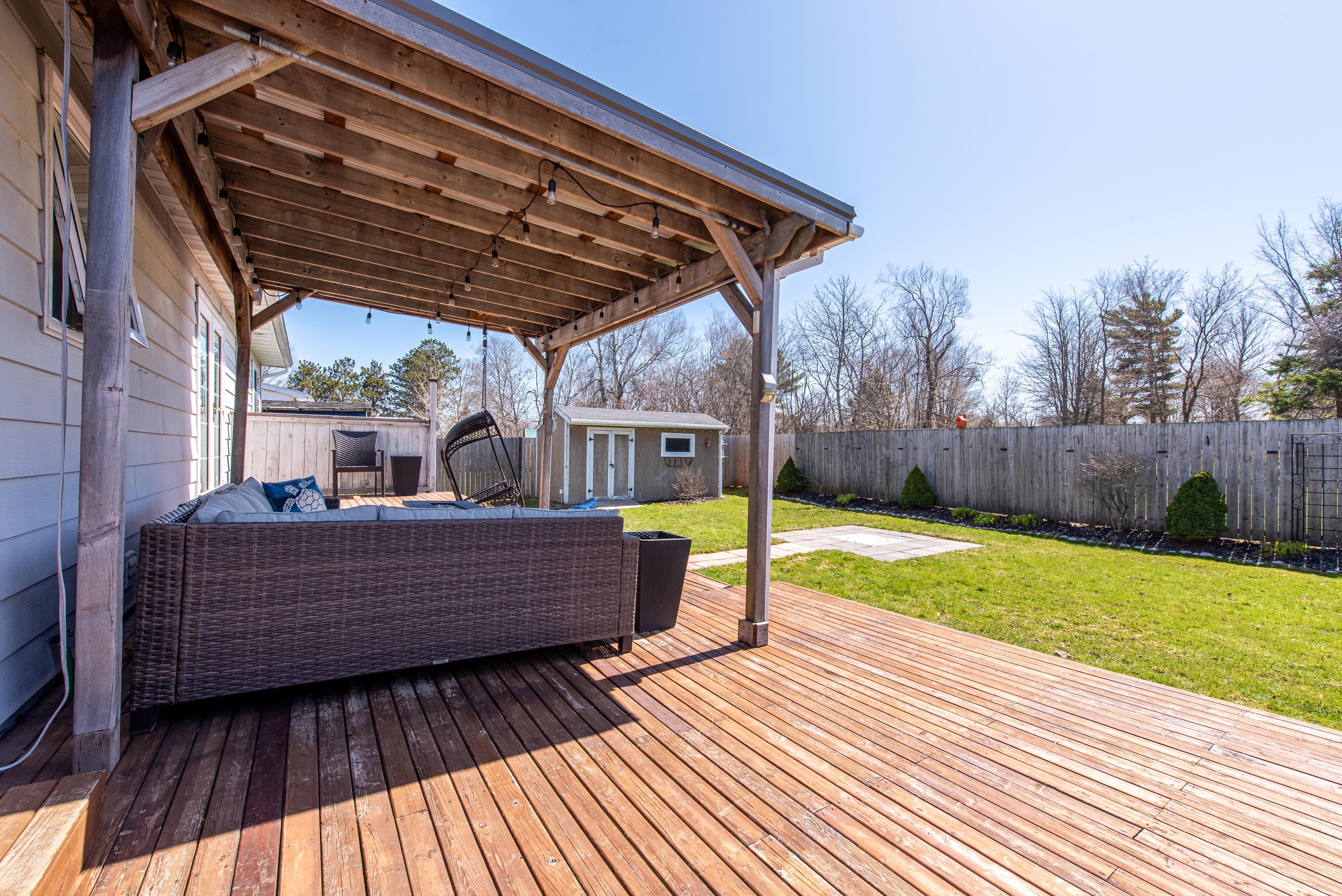 16 robertson cres 30