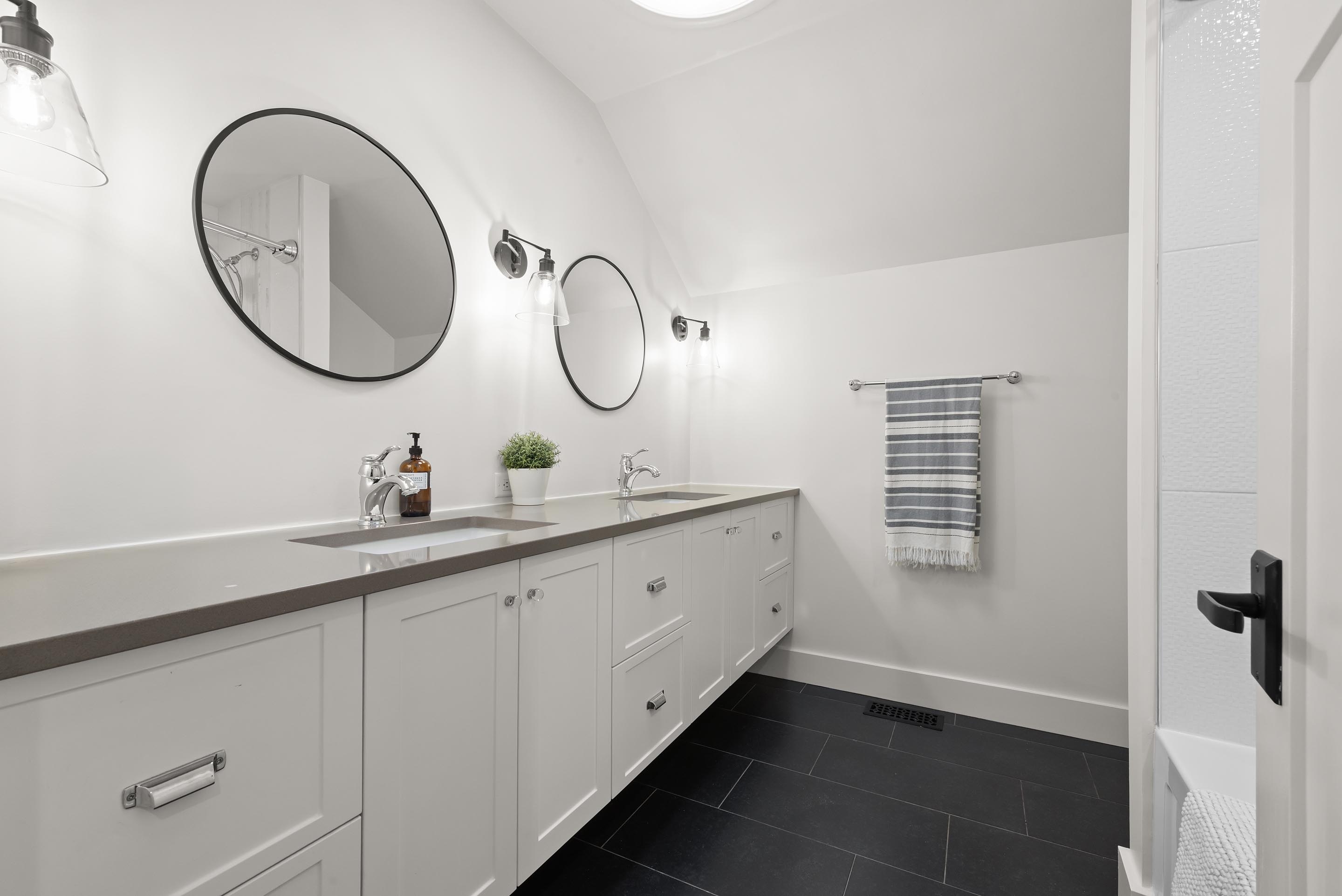 19 cranfield crt 24