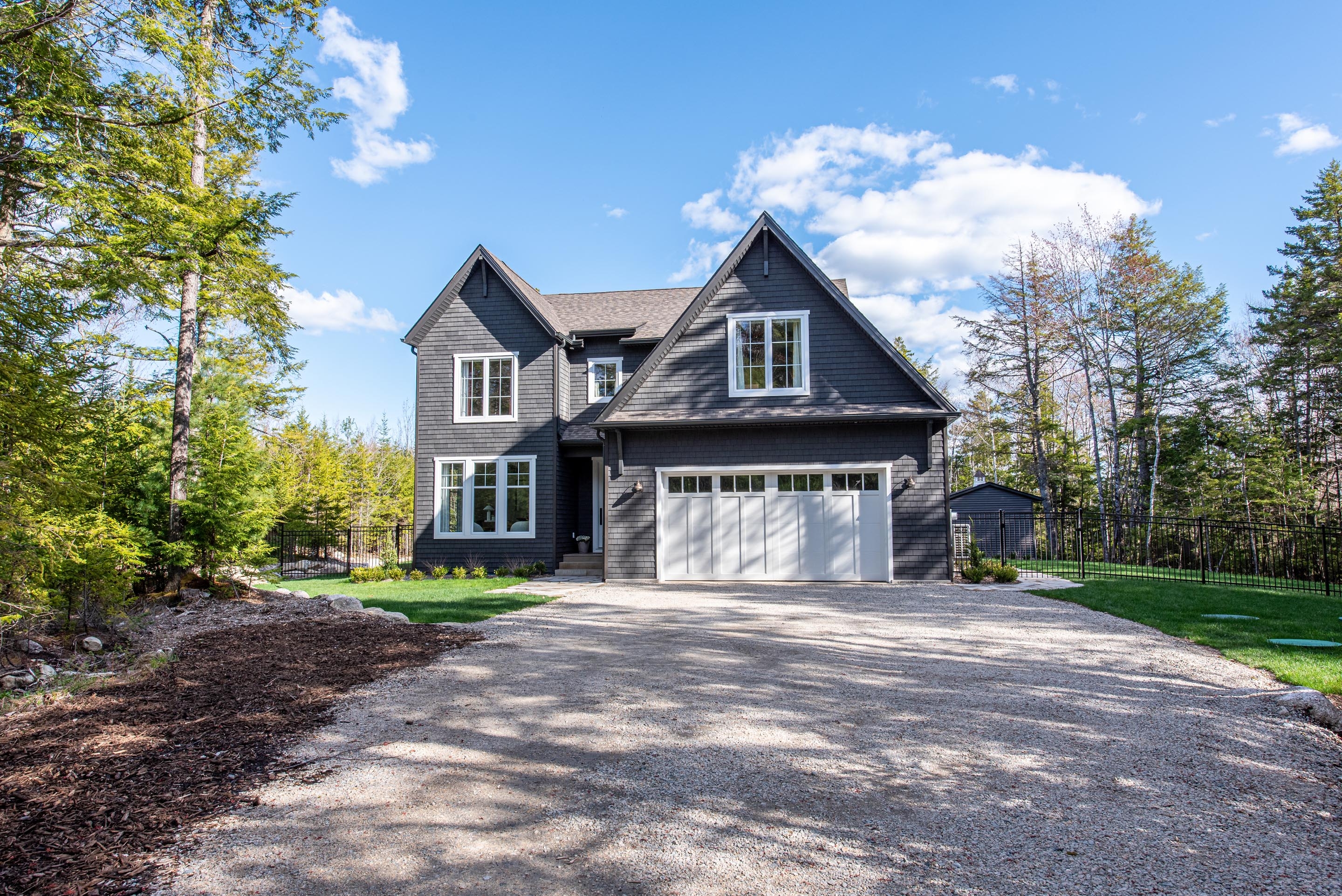 51 dungarry close 002