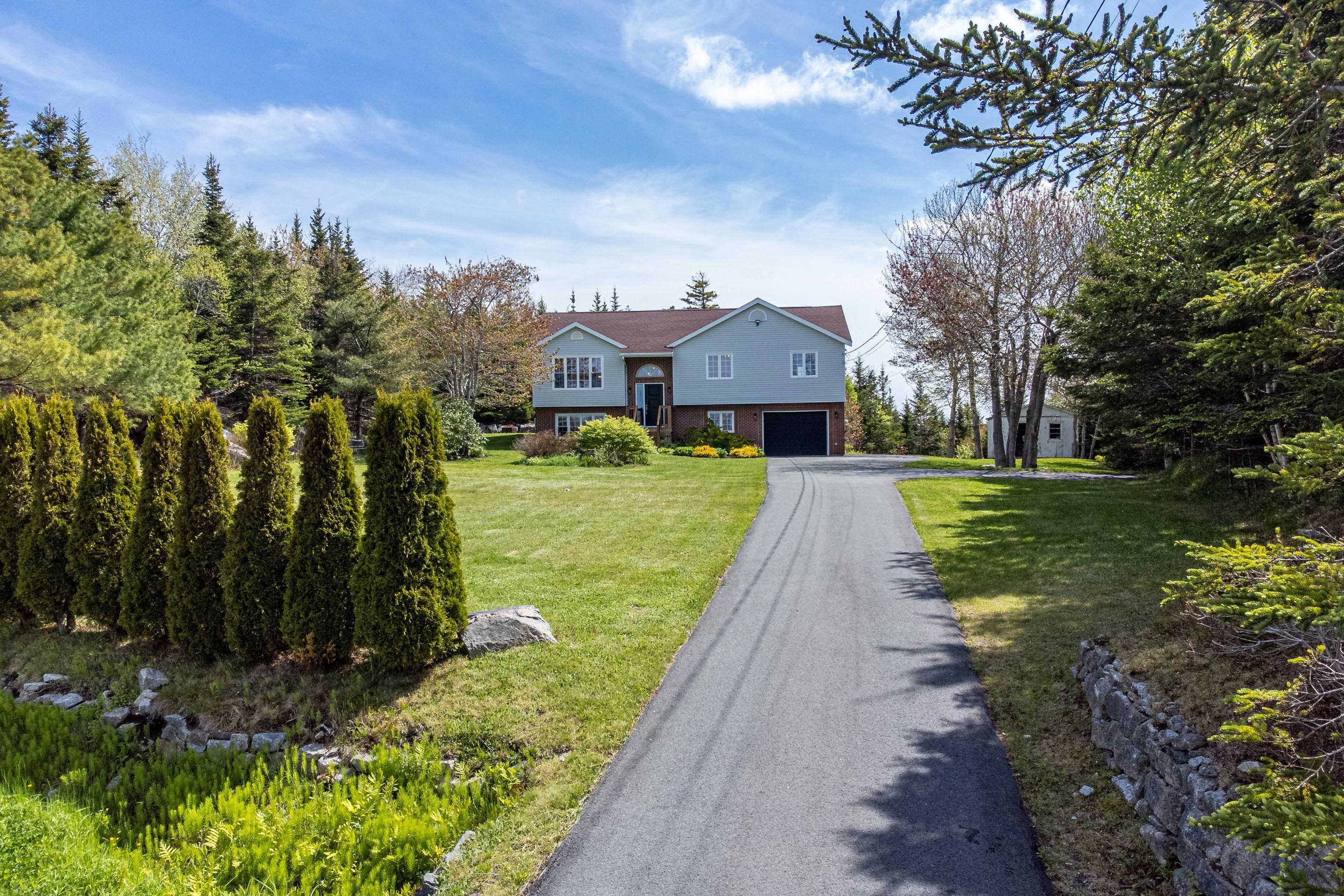 163 bayview dr 01