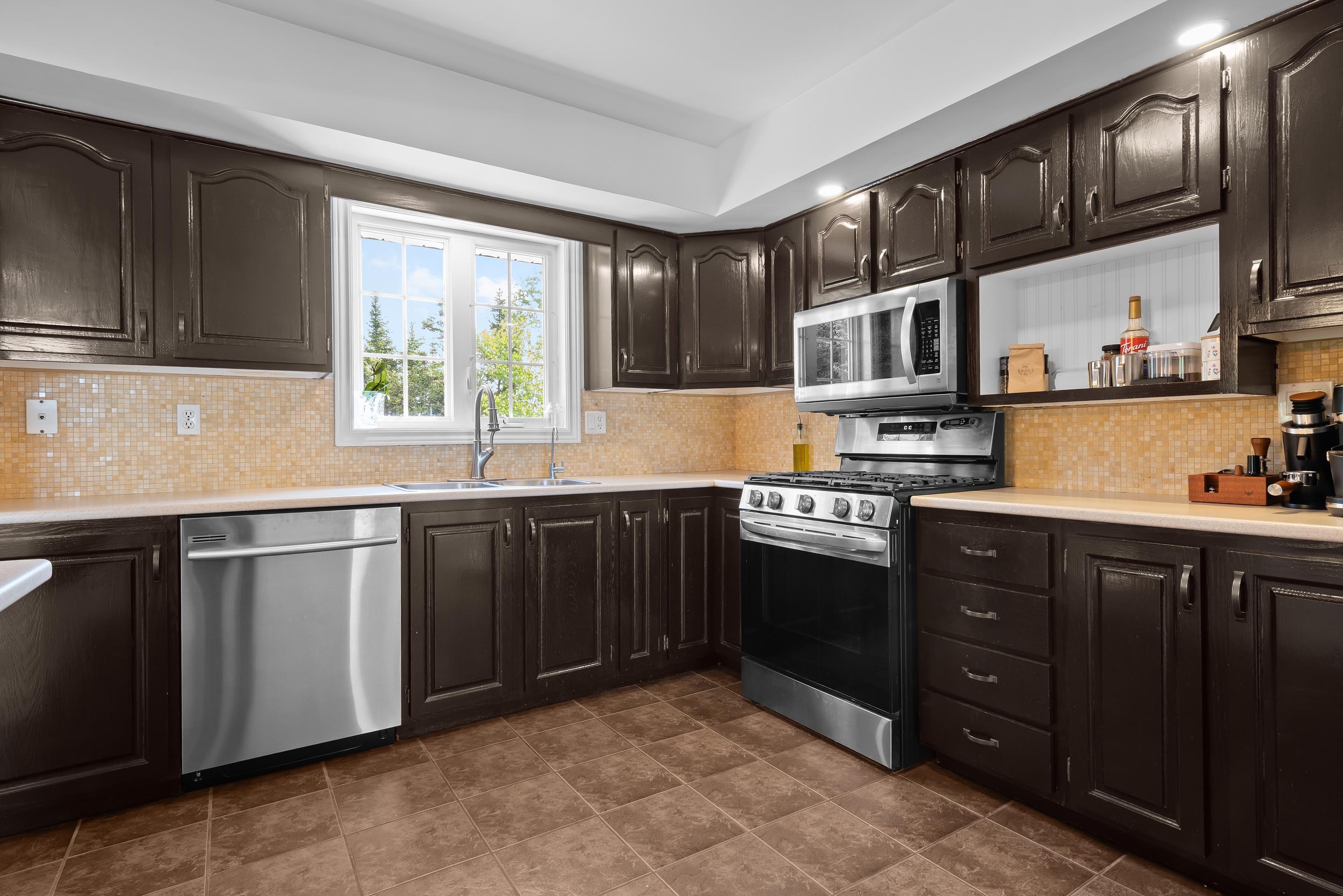 163 bayview dr 16