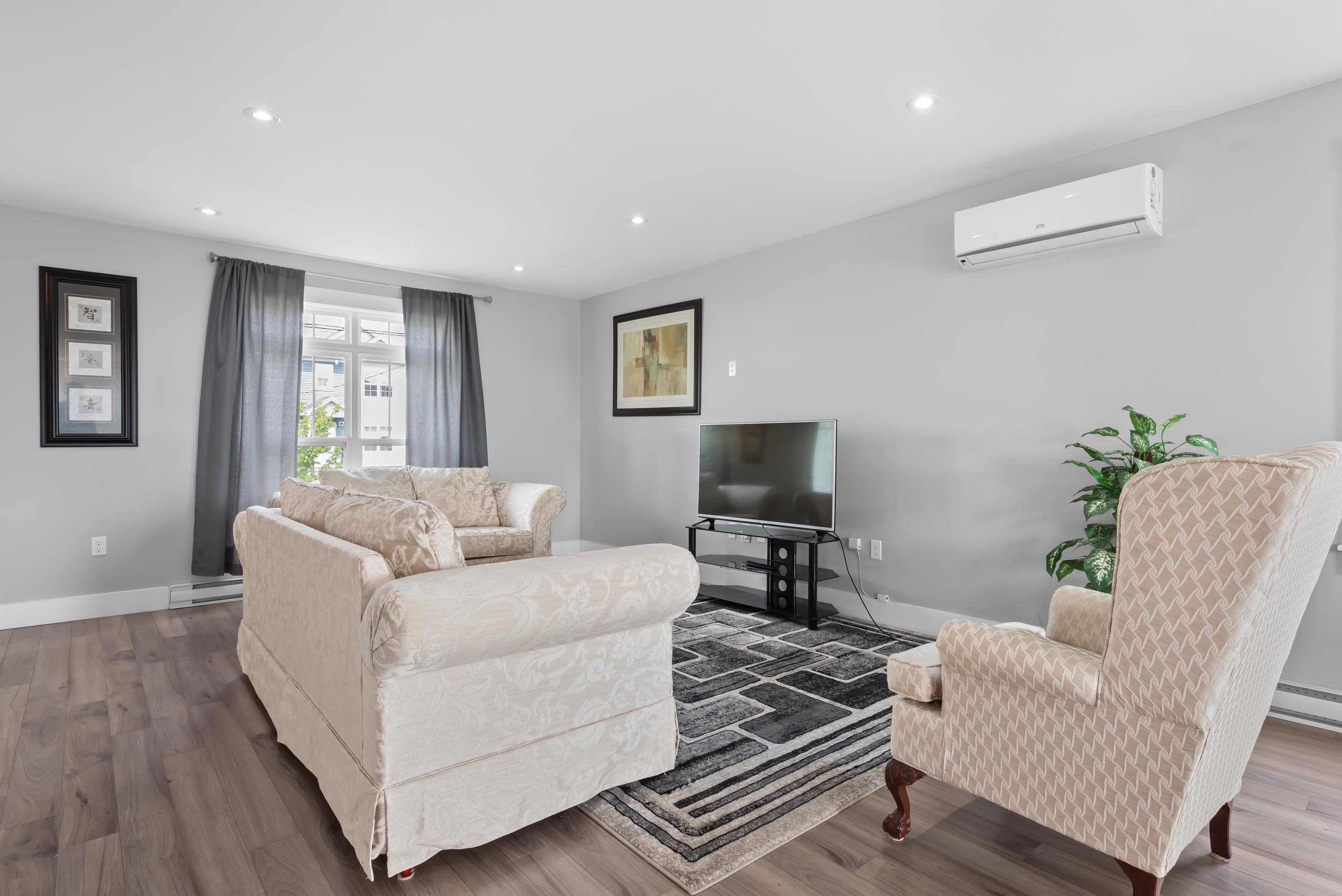 236 mica cres 05