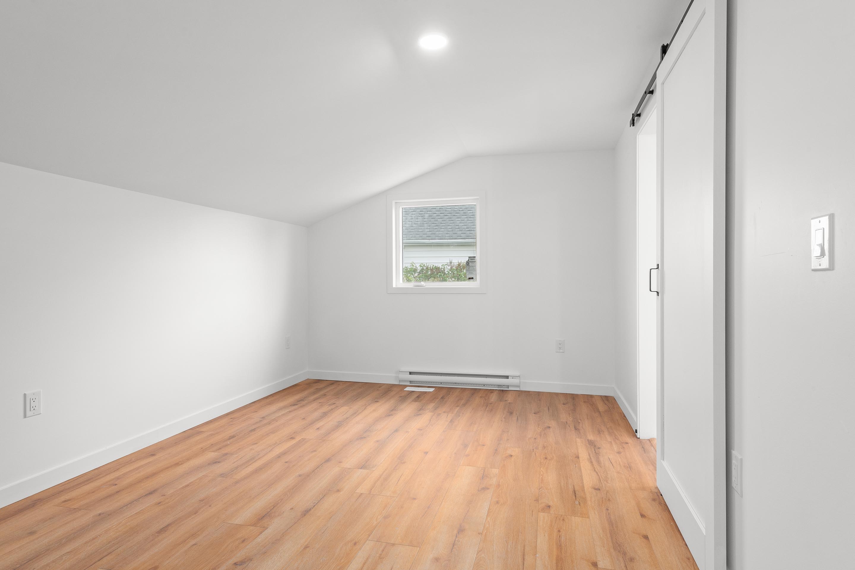 1376 ridge rd 17