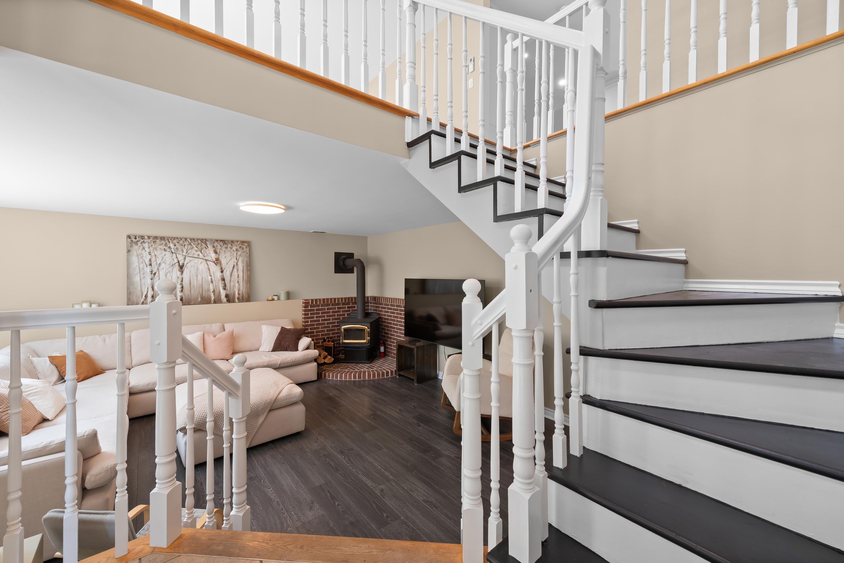 90 leeward ave 06
