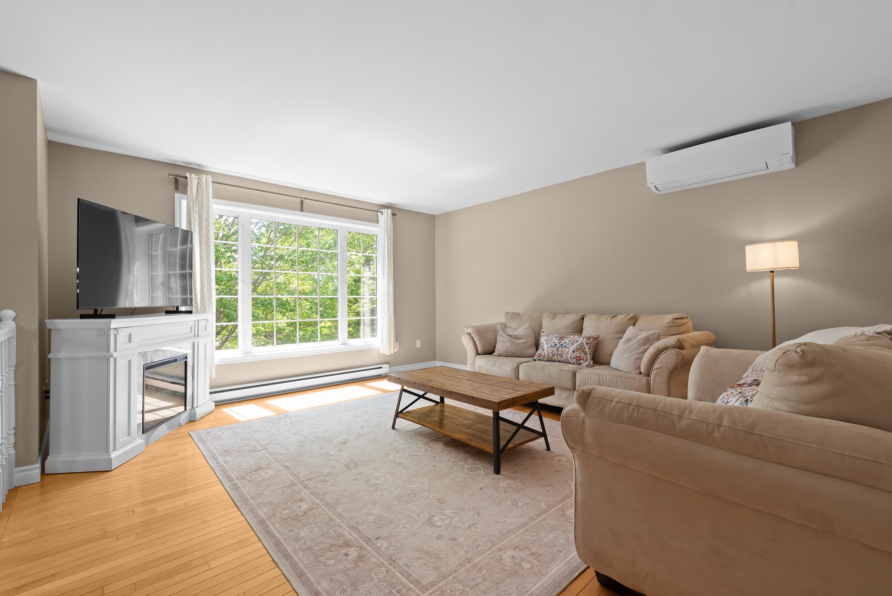 90 leeward ave 09