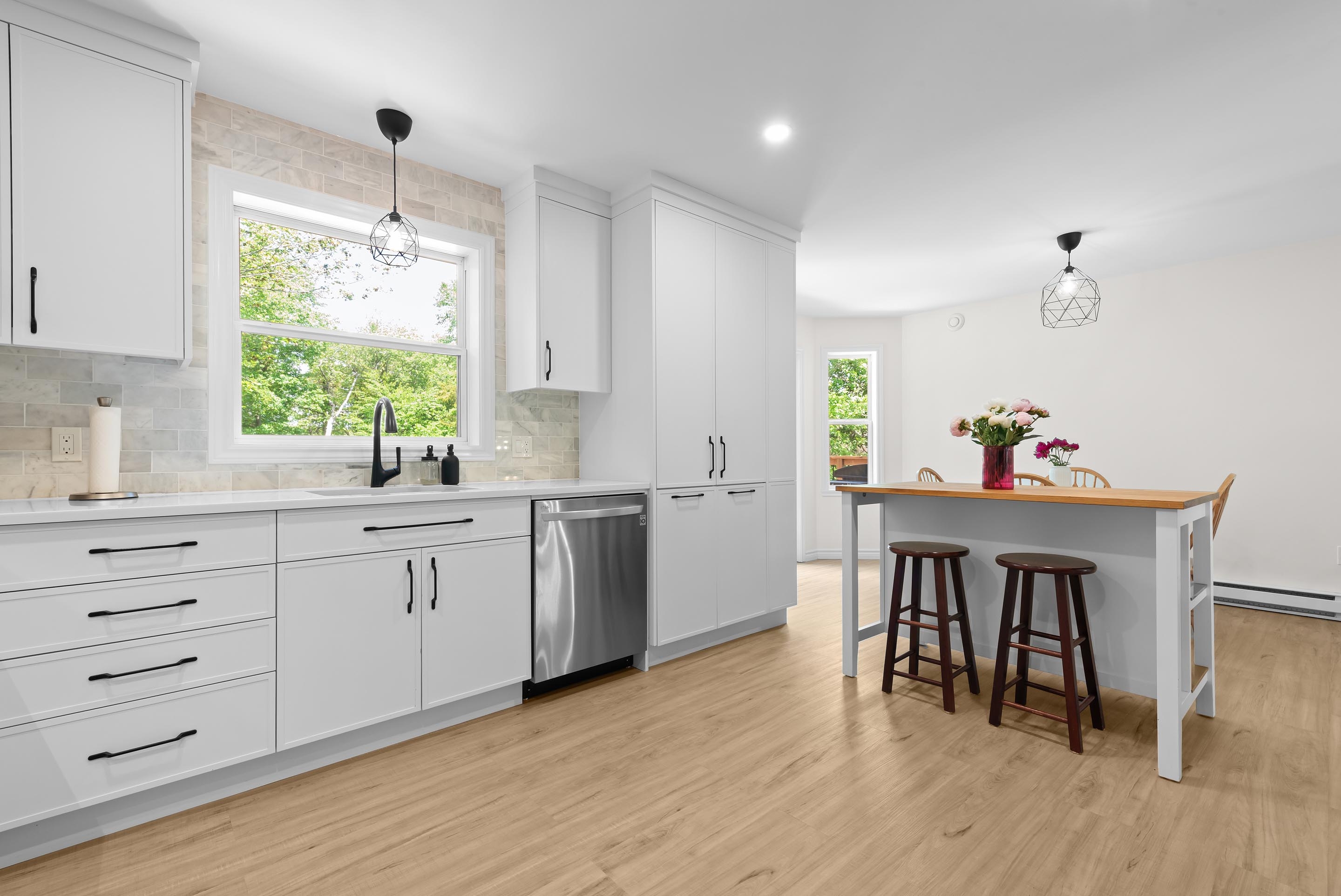90 leeward ave 15