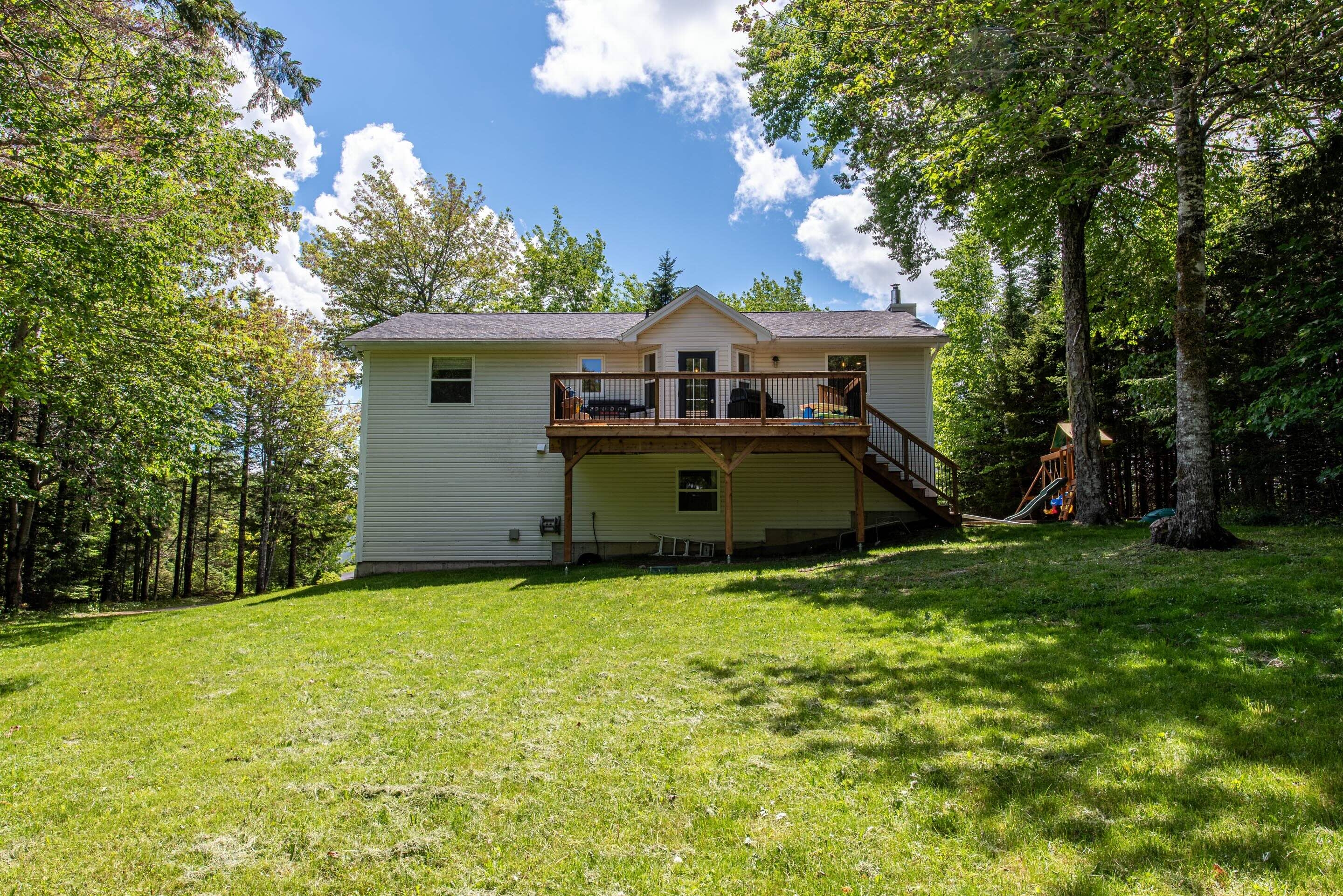 90 leeward ave 46