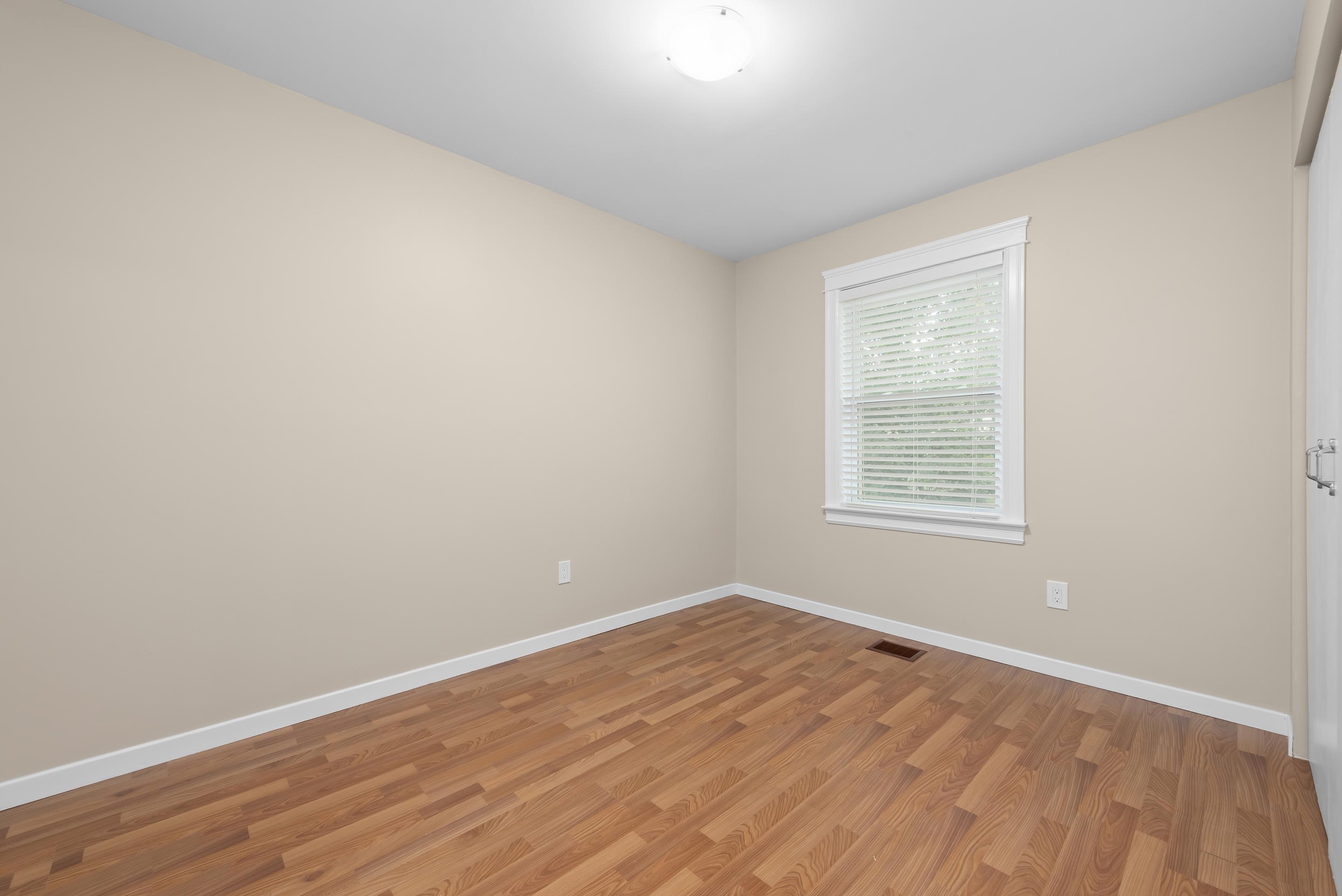 67 gourok ave 18