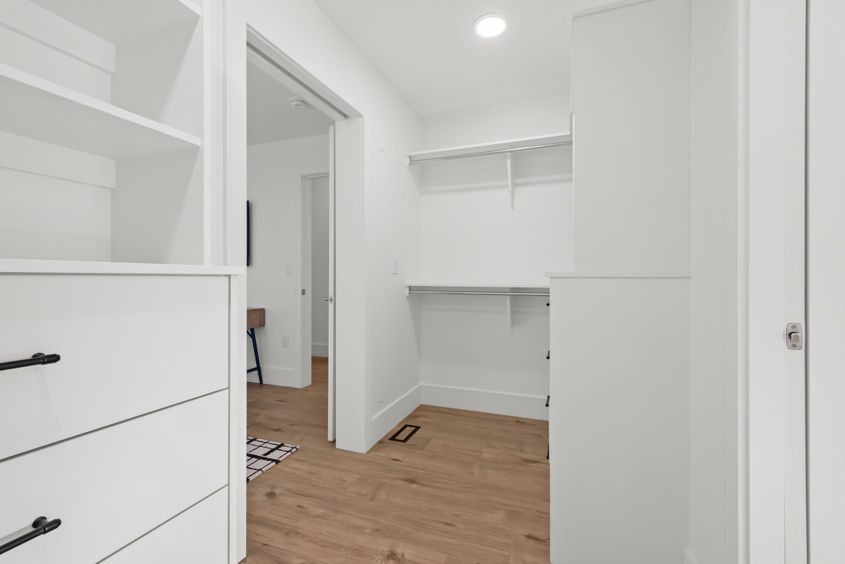 5 lauderdale crt 42