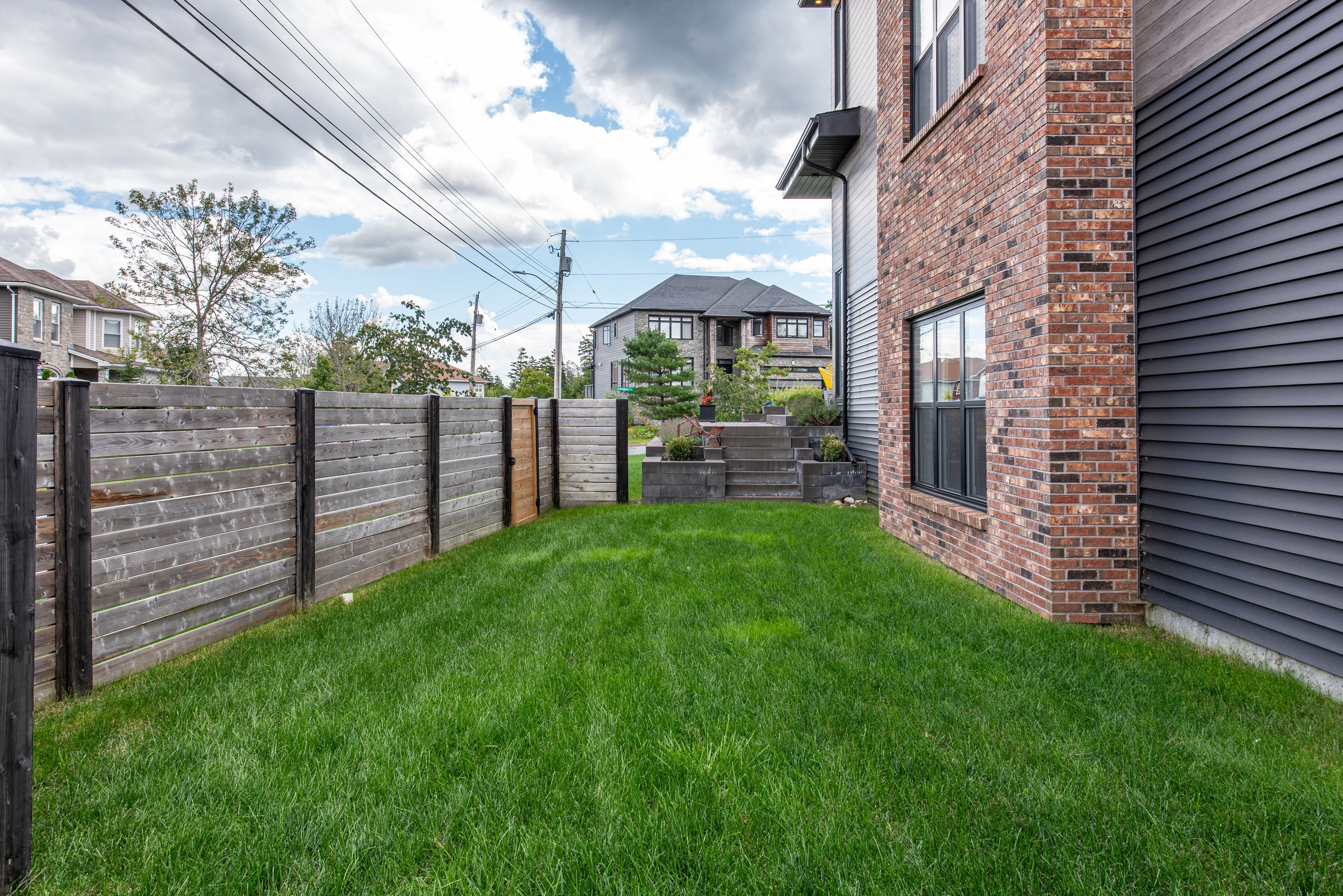 5 lauderdale crt 61